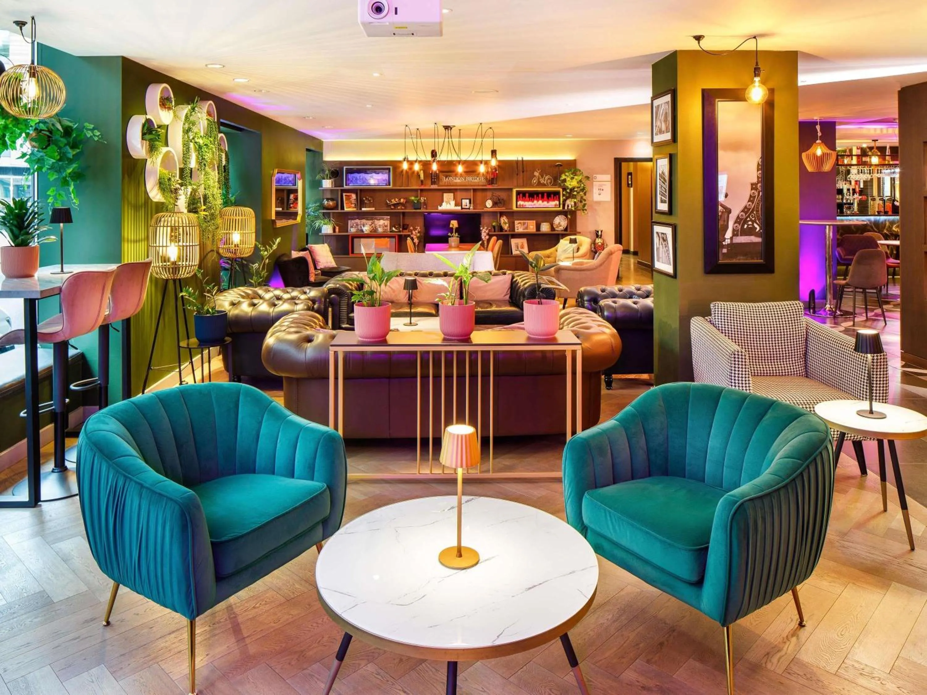 Property building in Mercure London Bridge