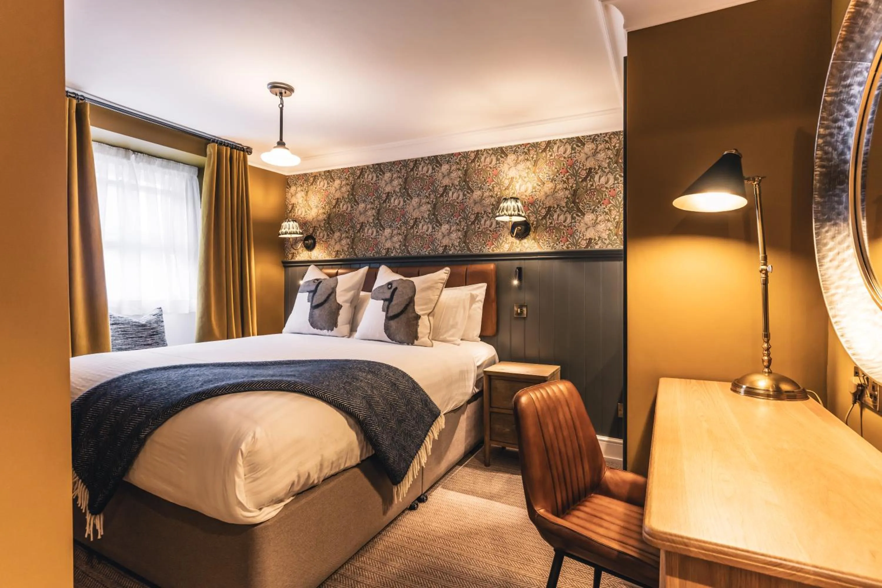 Bed in The Kings Arms Hotel