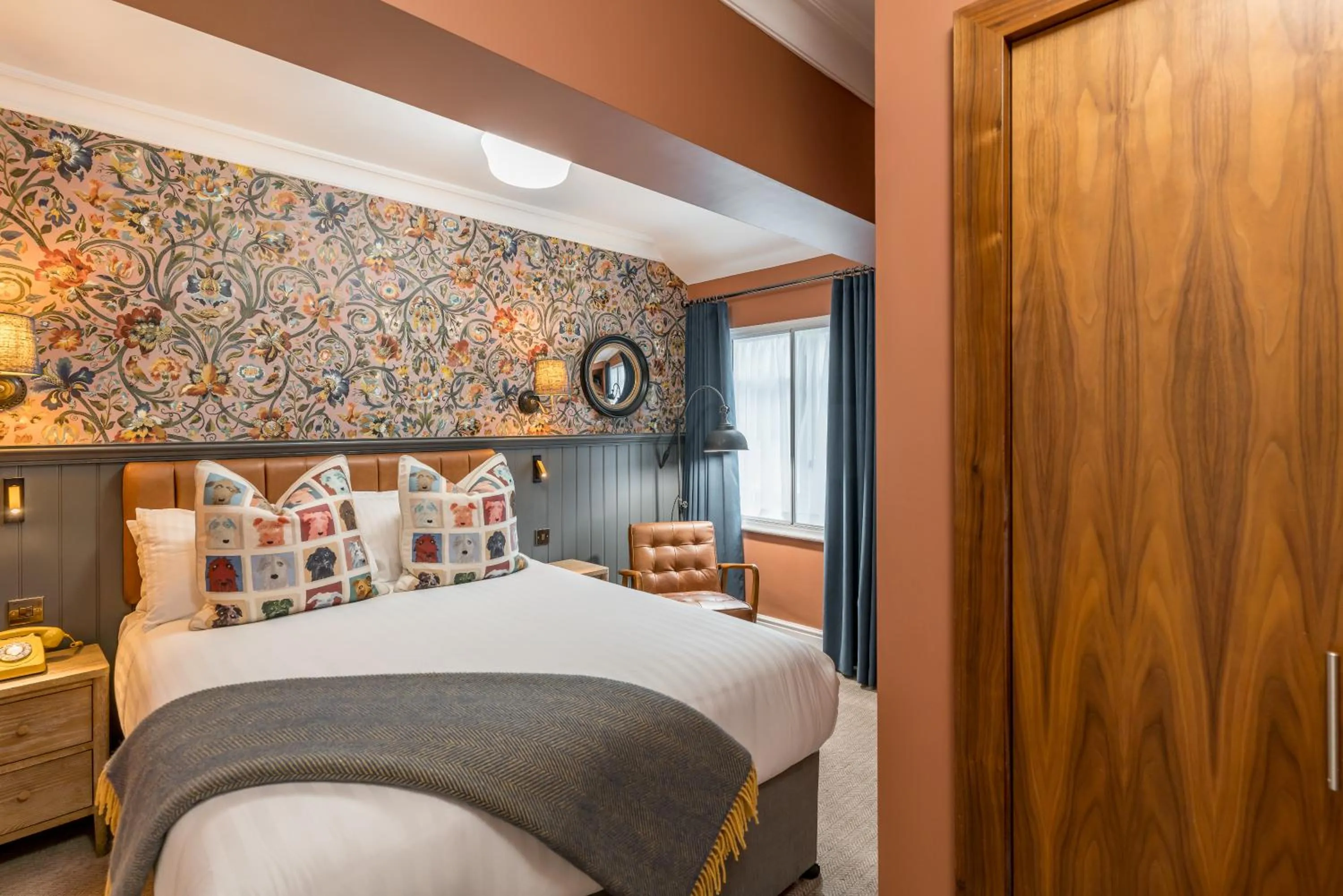 Bed in The Kings Arms Hotel