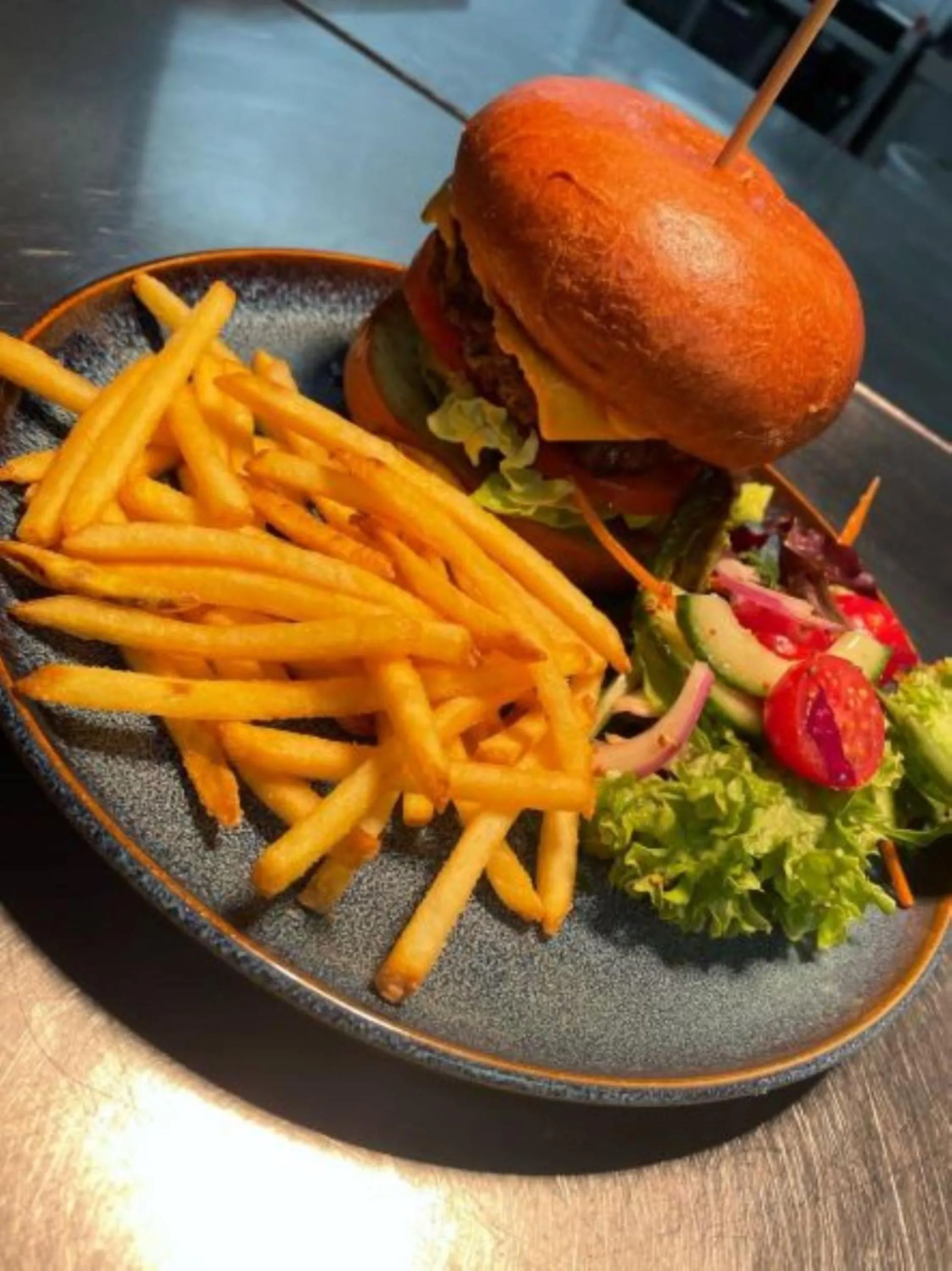 Restaurant/places to eat in The Orchid Hotel