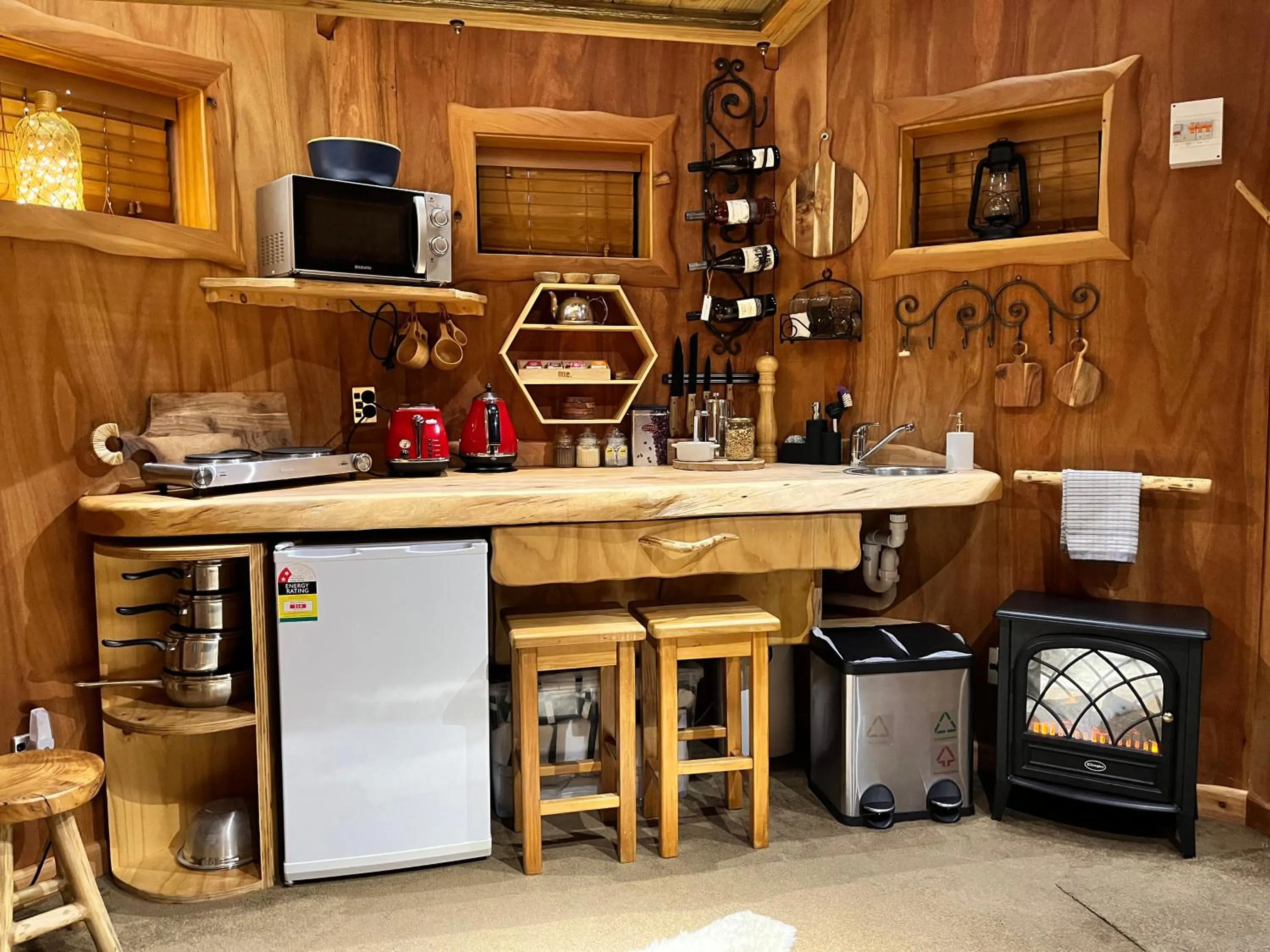 Kitchen or kitchenette in Tree House Lodge Bed & Breakfast