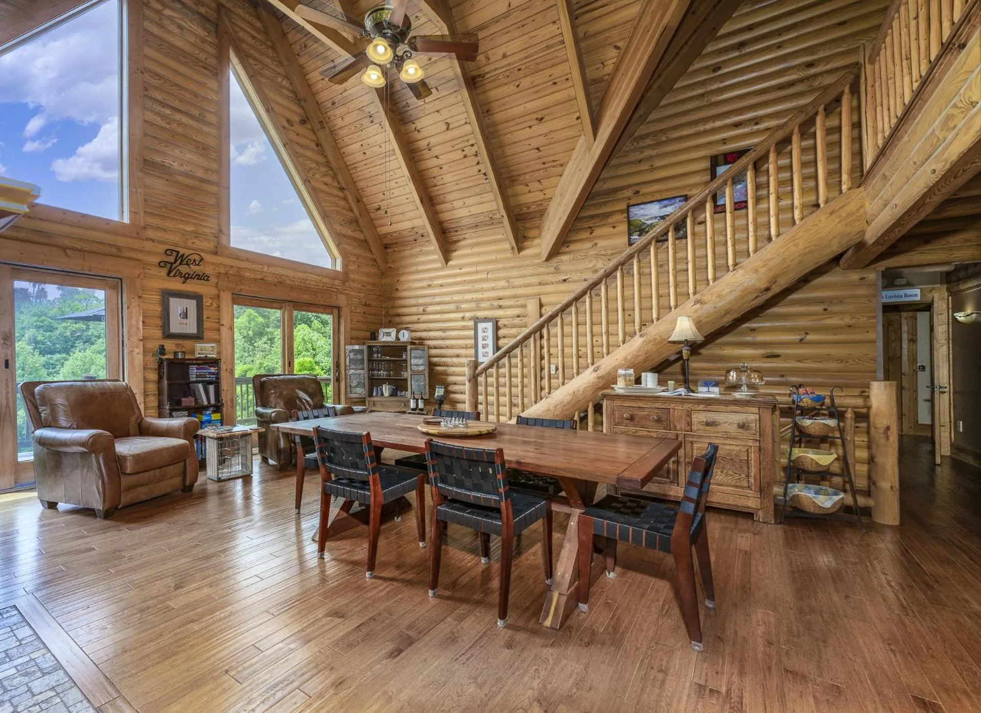 Dining area in Shirley's Bed And Breakfast