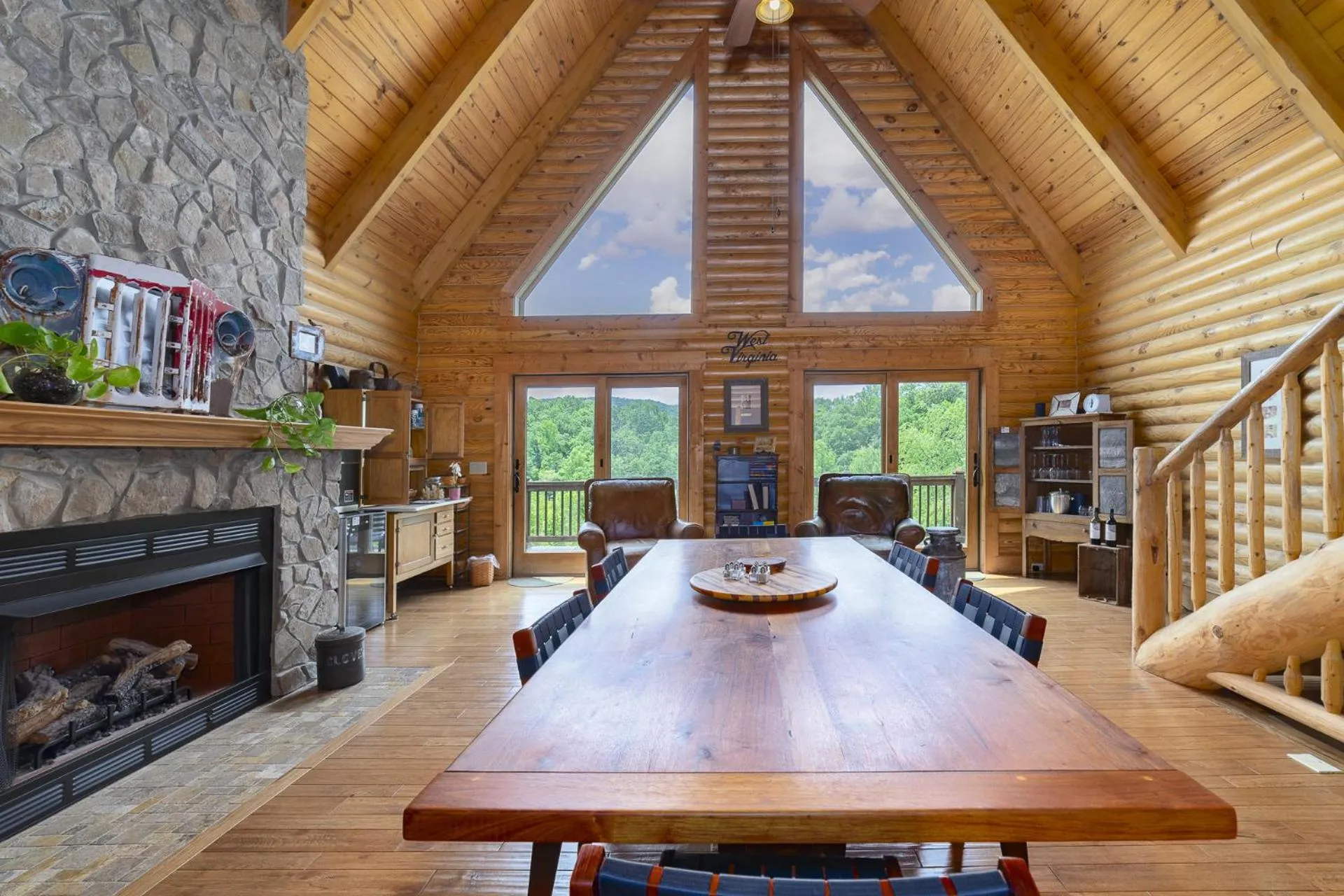 Dining area in Shirley's Bed And Breakfast