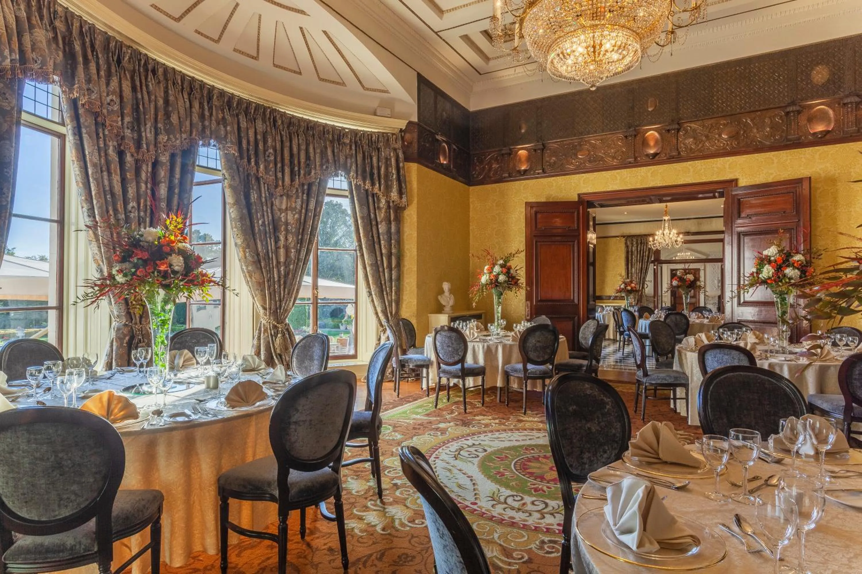 Restaurant/places to eat in Radisson Blu St. Helen's Hotel