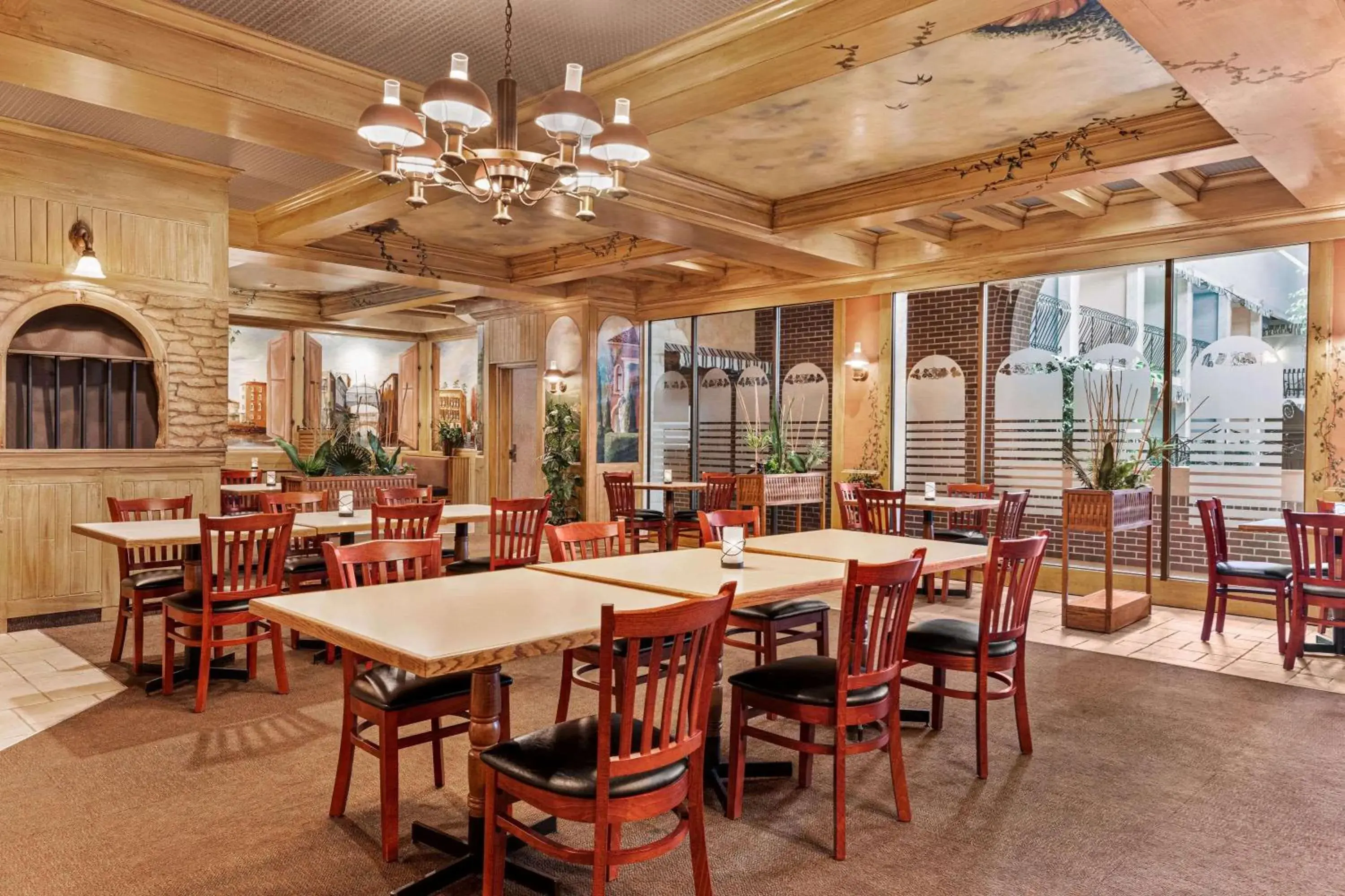 Restaurant/places to eat in Ramada by Wyndham Fredericton Restaurant/places to eat in Ramada by Wyndham Fredericton