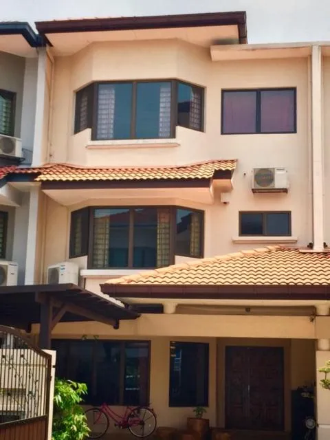 Facade/entrance in GRAYHAUS Guest House