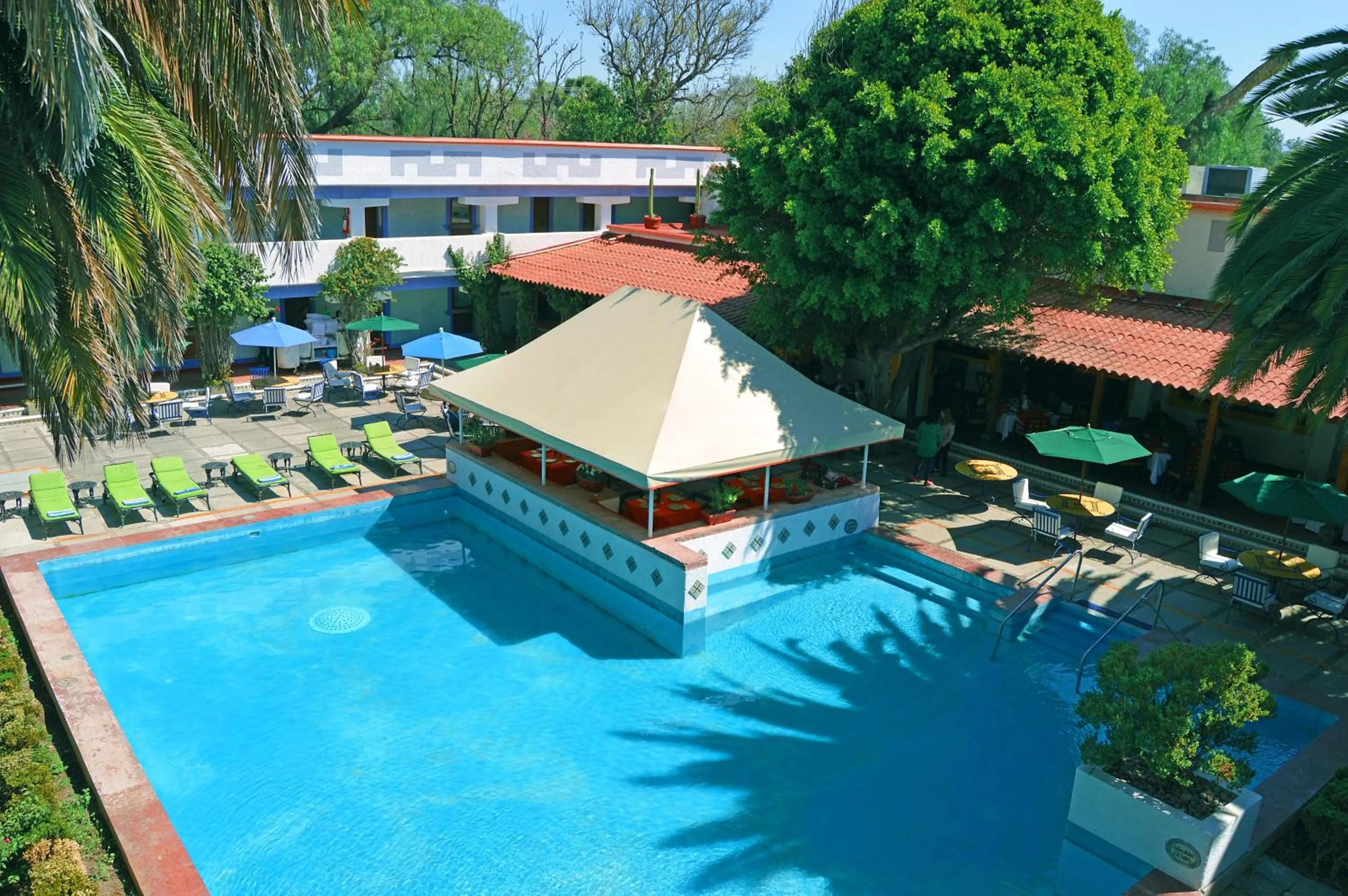Swimming pool in Villas Arqueologicas Teotihuacan