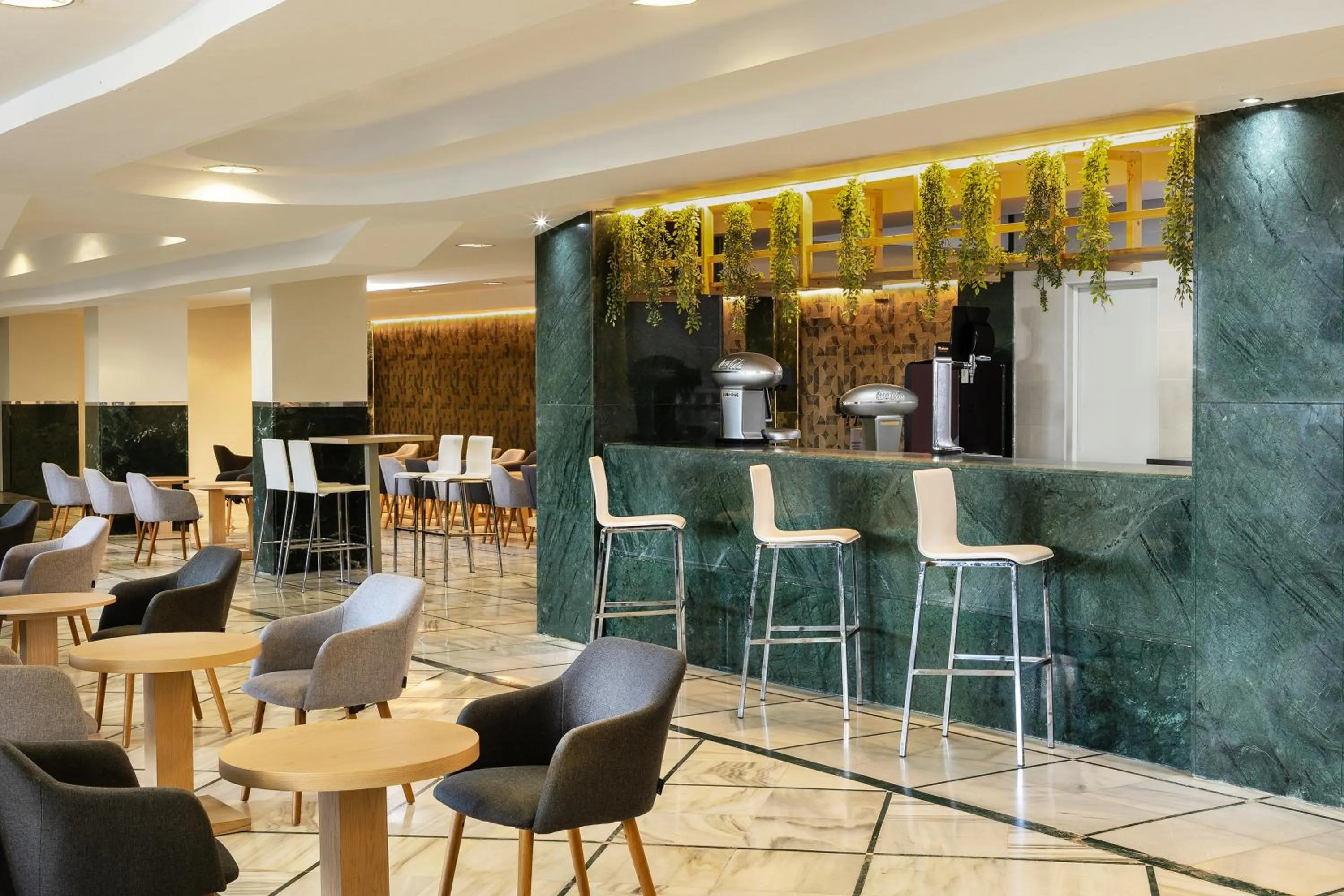 Restaurant/places to eat in AluaSun Costa Park