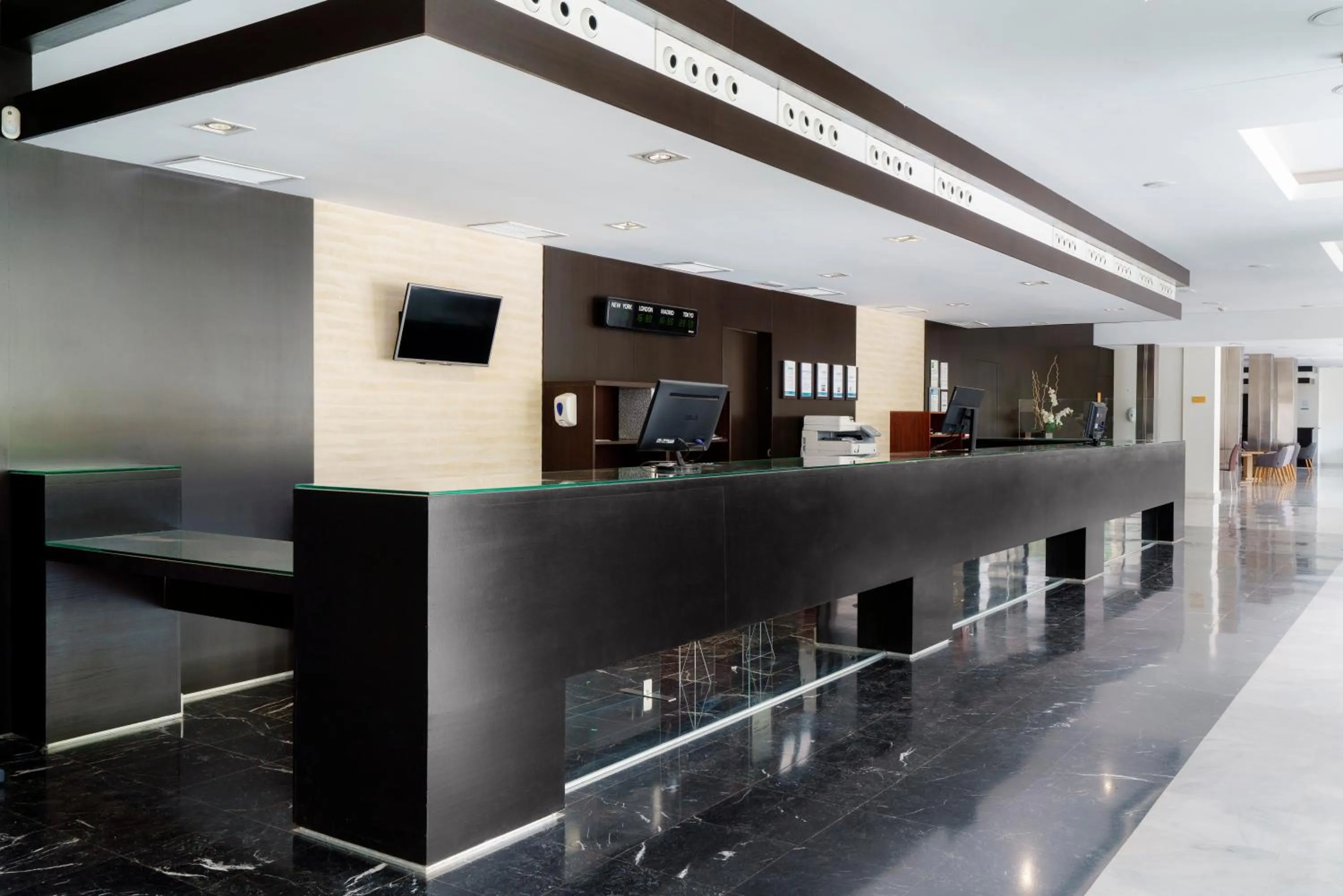 Lobby or reception in AluaSun Costa Park