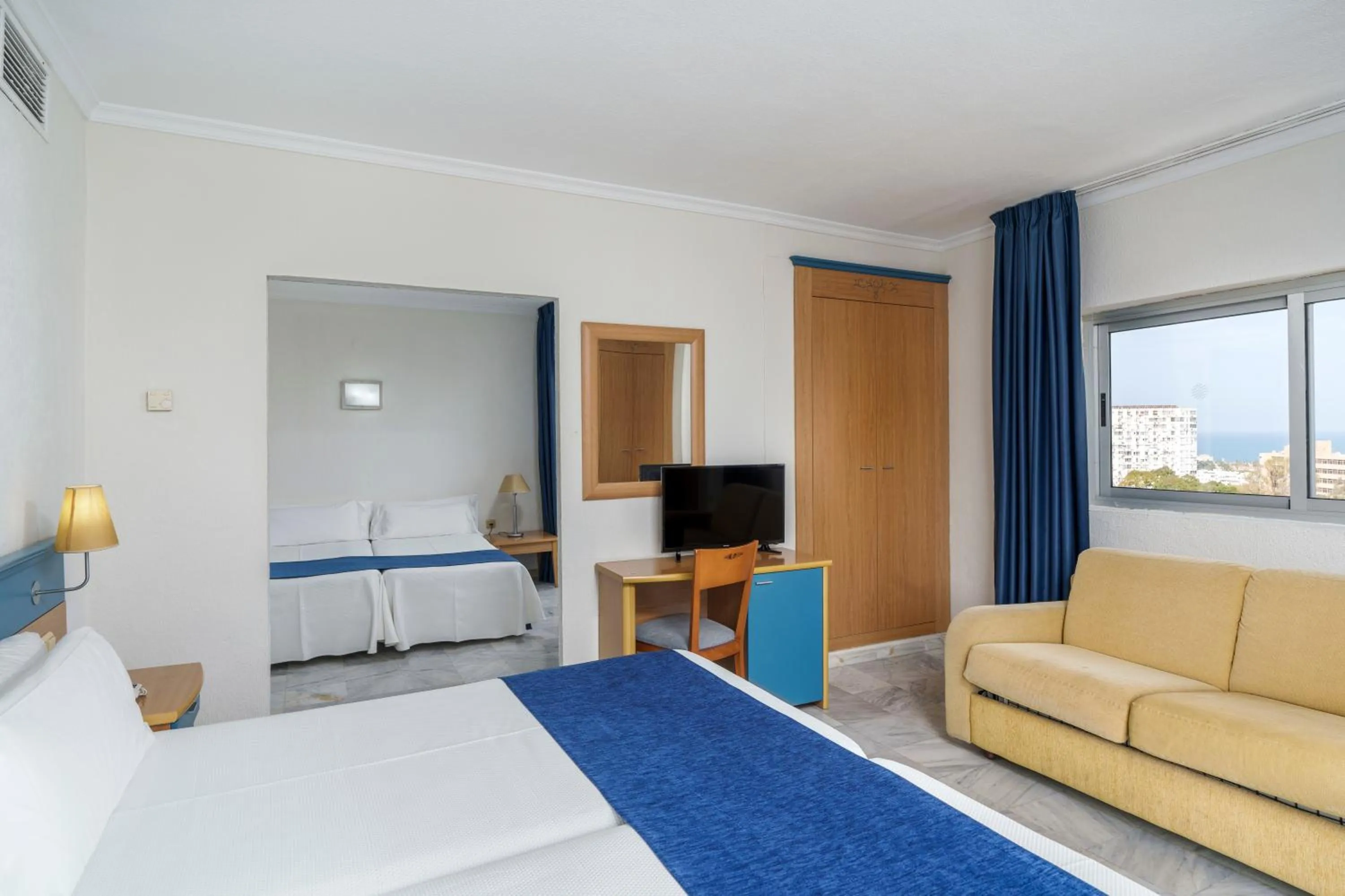 Bedroom, Bed in AluaSun Costa Park