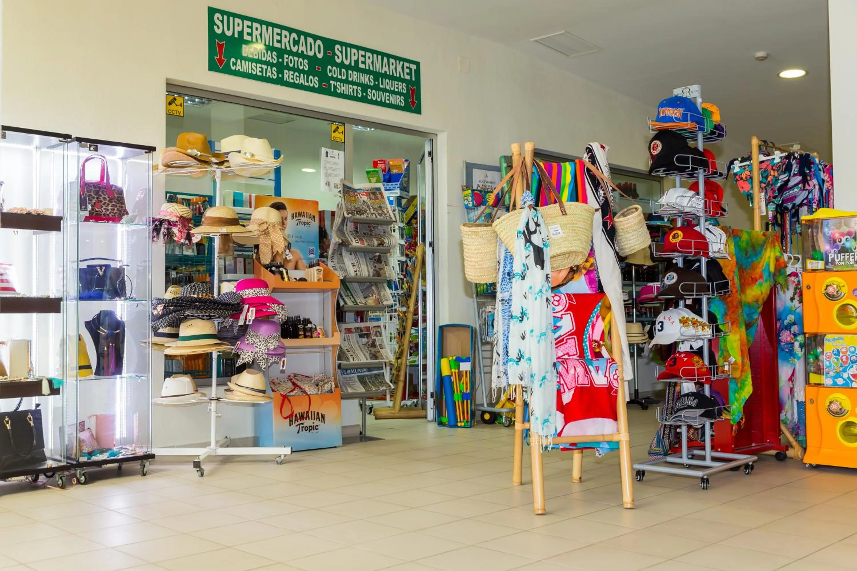 Supermarket/grocery shop in AluaSun Costa Park