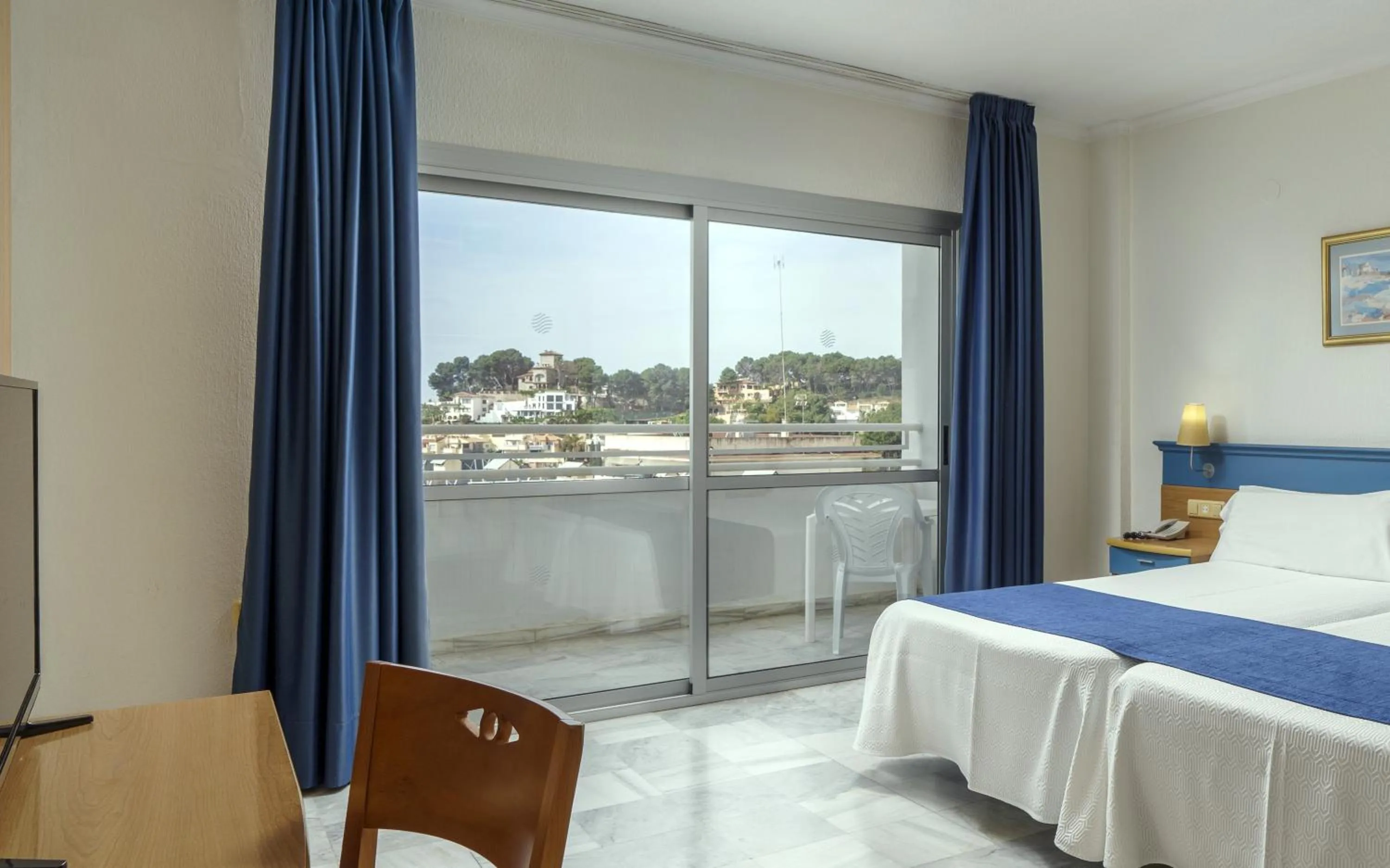 Bed in AluaSun Costa Park