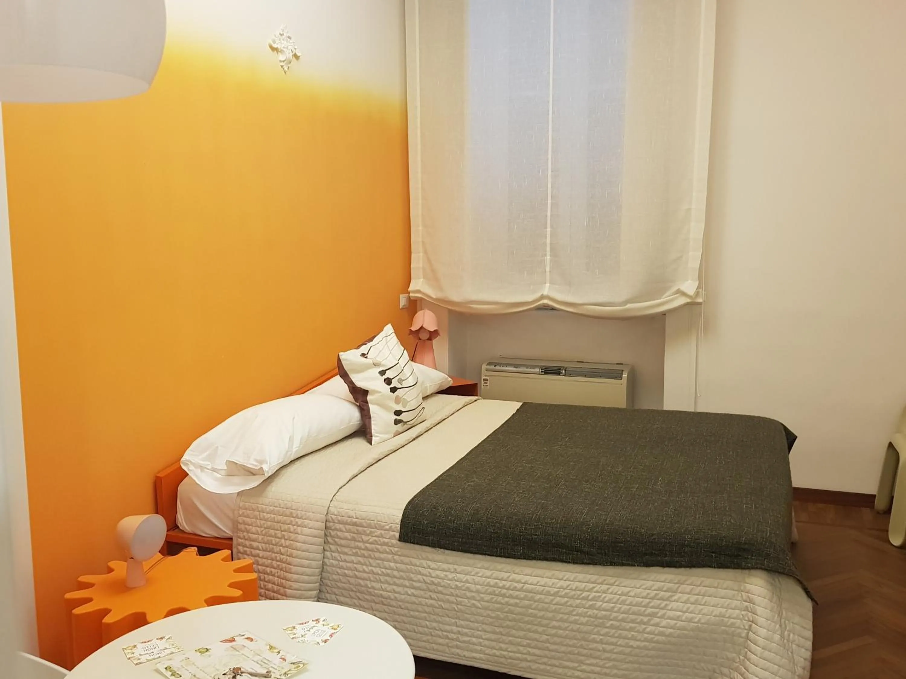 Photo of the whole room, Bed in Limoncello Rooms