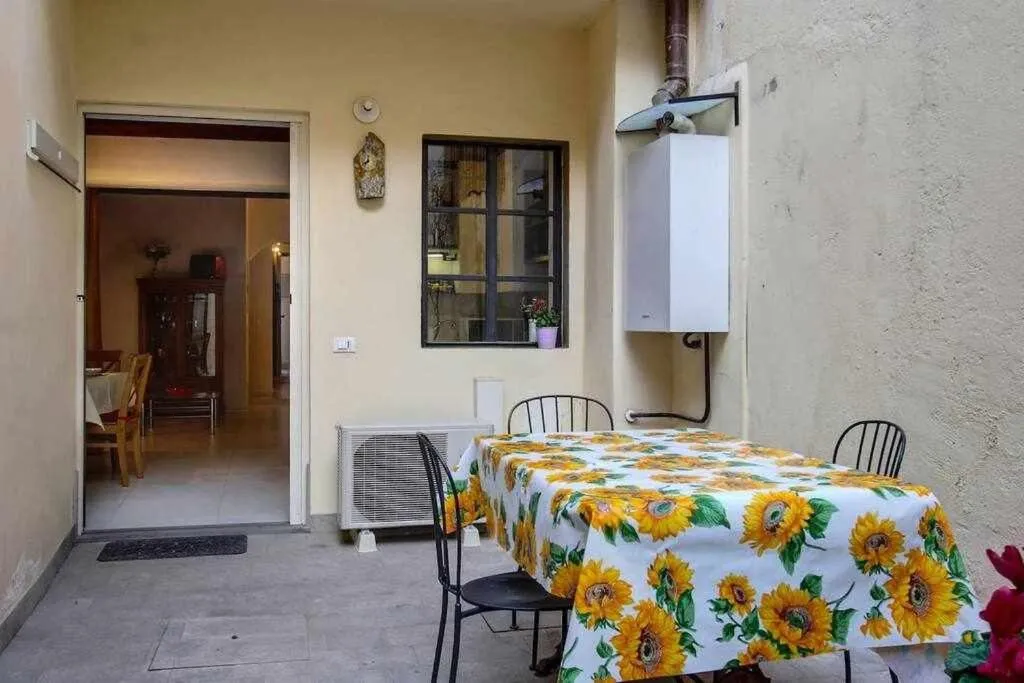 Il Tulipano Apartment With Patio