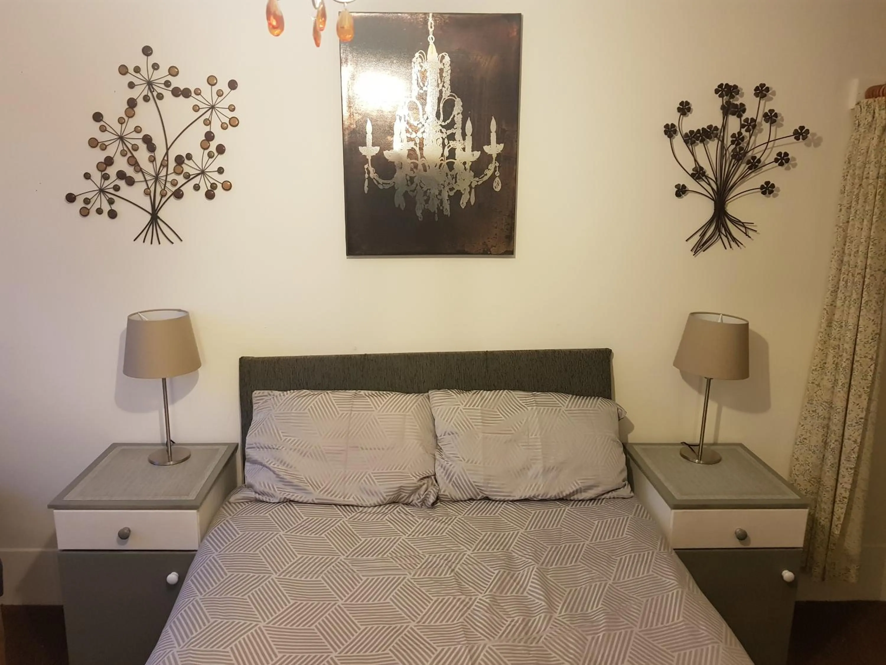 Bedroom, Bed in Chelford Guesthouse