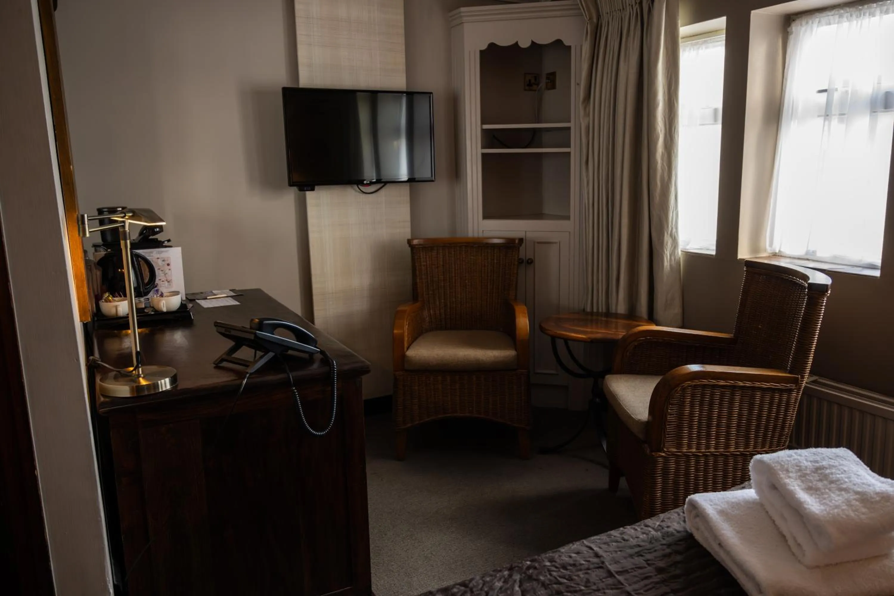 TV and multimedia in Pennine Manor Hotel