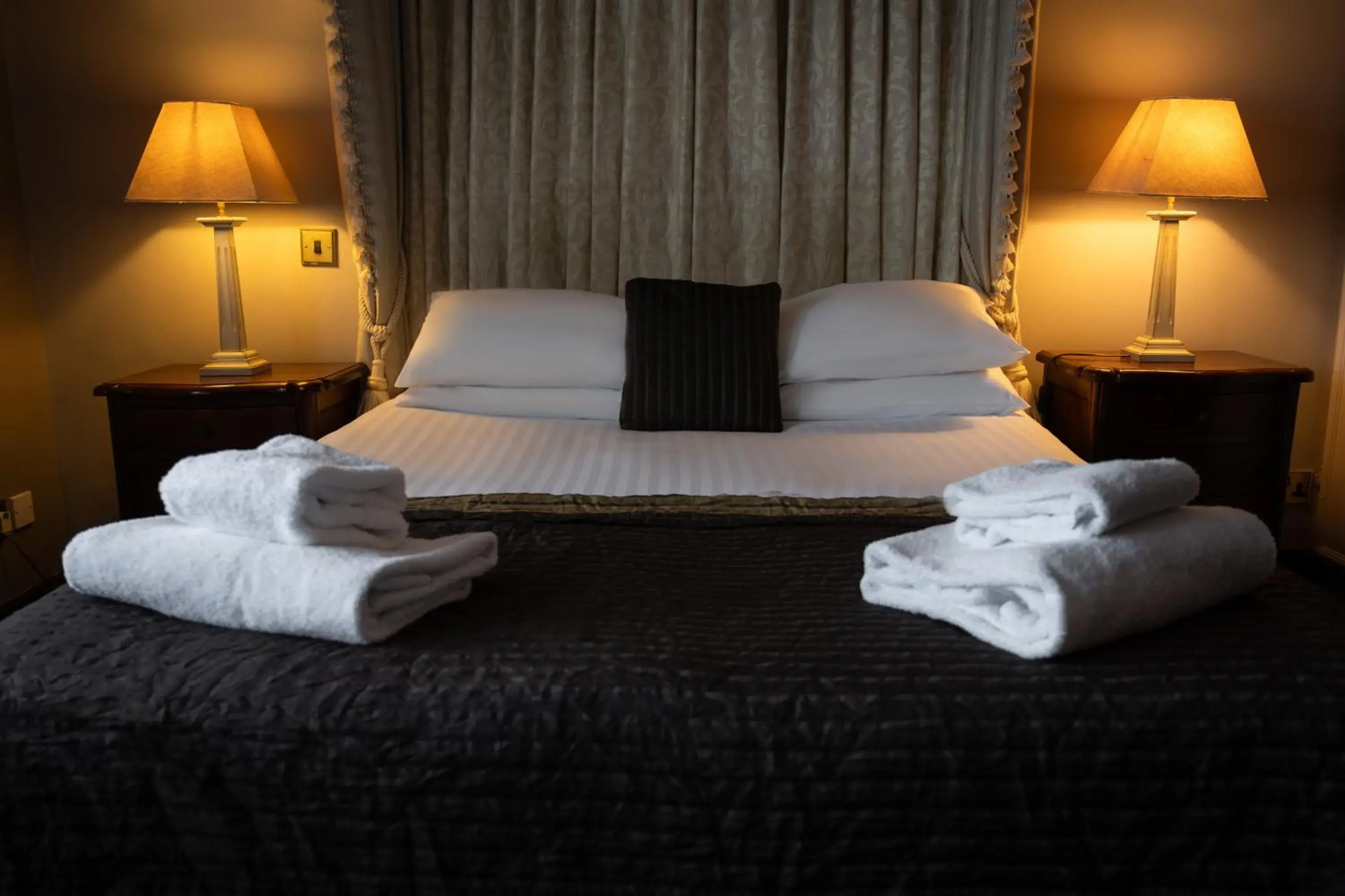 Bed in Pennine Manor Hotel Bed in Pennine Manor Hotel