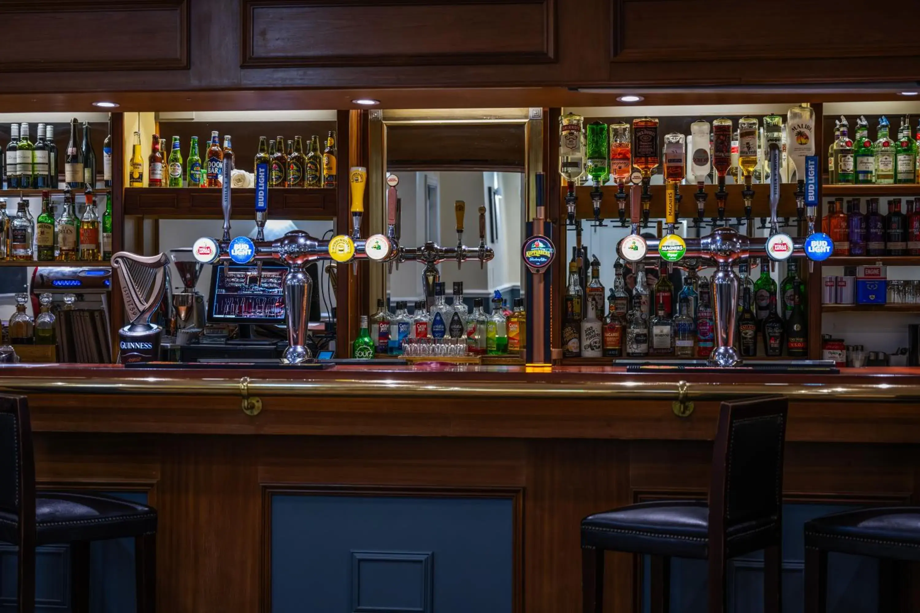 Lounge or bar in Pennine Manor Hotel Lounge or bar in Pennine Manor Hotel