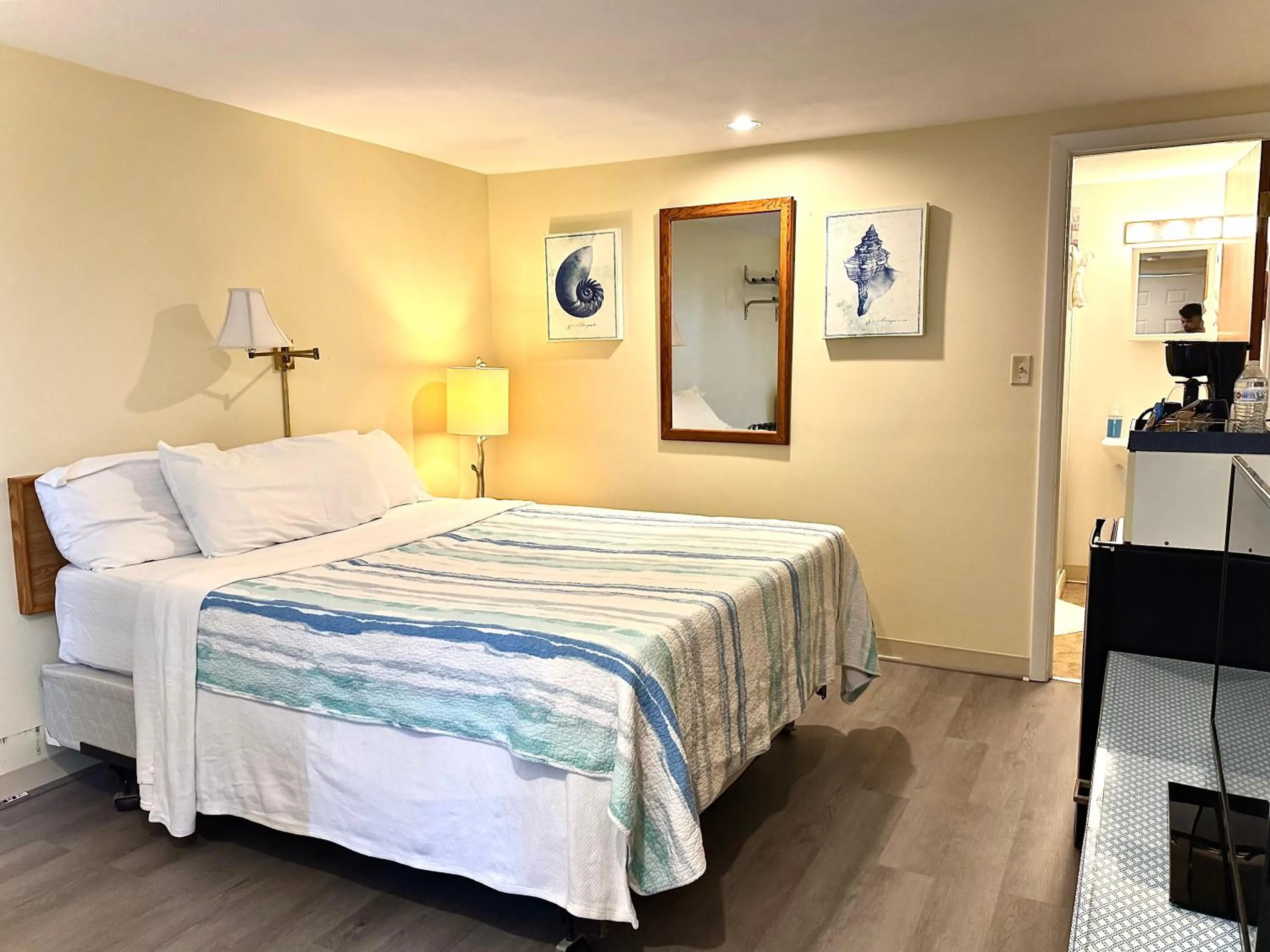 Bedroom, Bed in Skaneateles Inn on 20