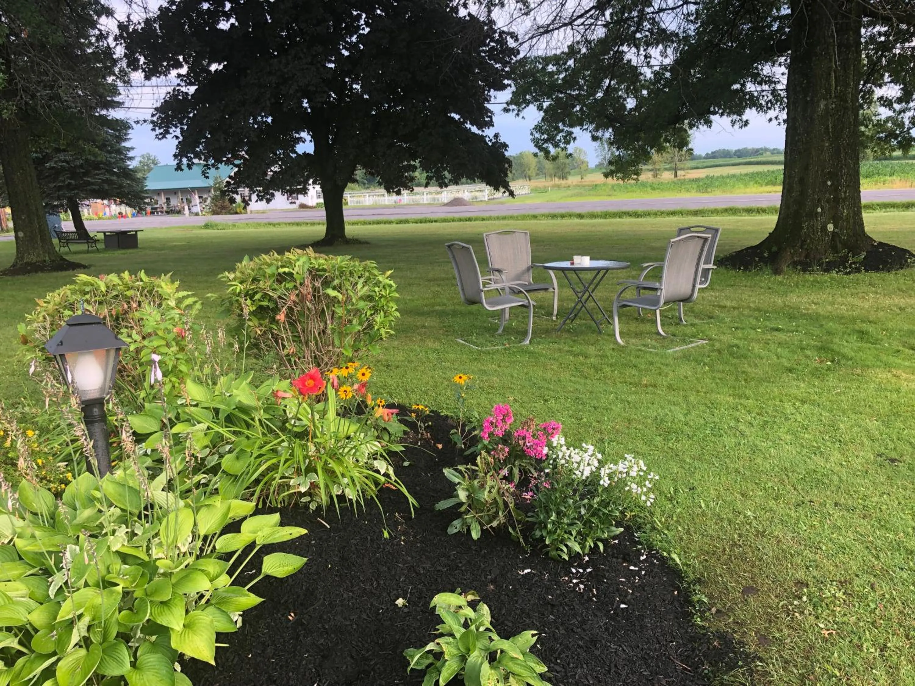 Garden in Skaneateles Inn on 20