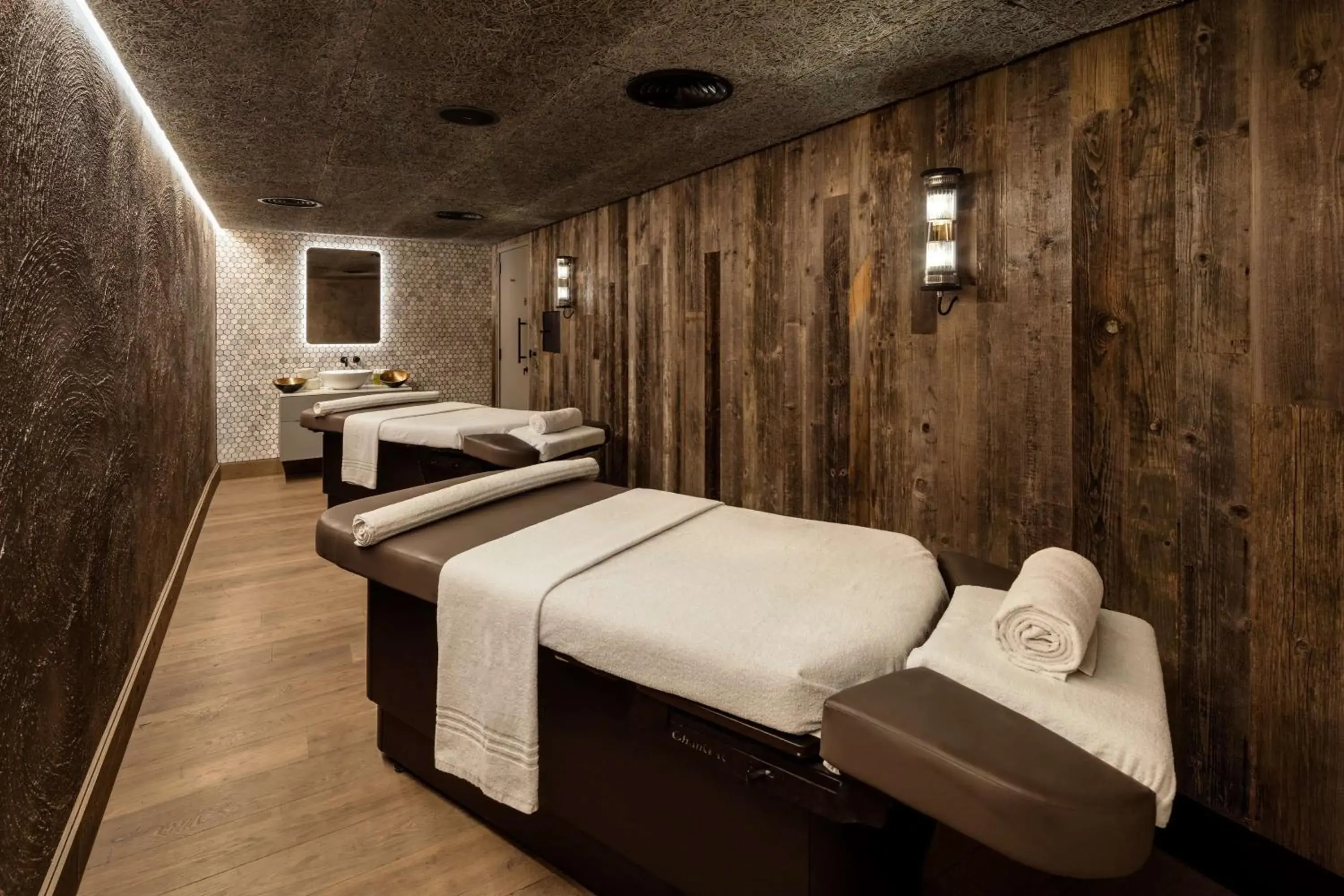 Spa and wellness centre/facilities, Bed in The Edwardian Manchester, A Radisson Collection Hotel Spa and wellness centre/facilities, Bed in The Edwardian Manchester, A Radisson Collection Hotel