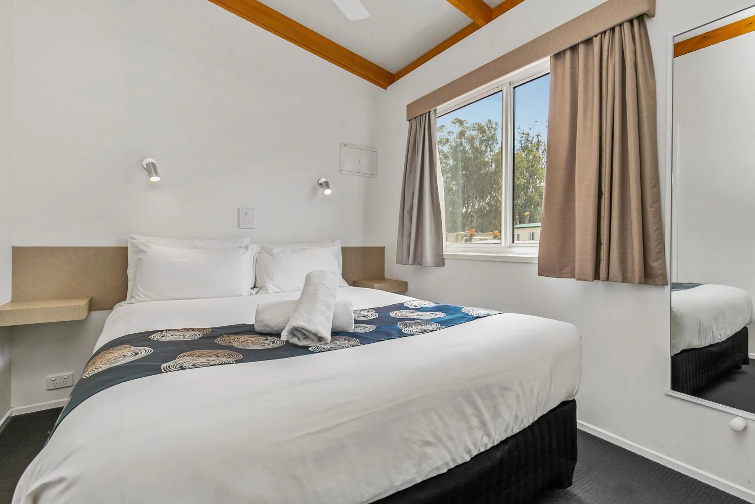 Bed in BIG4 Mannum Holiday Park