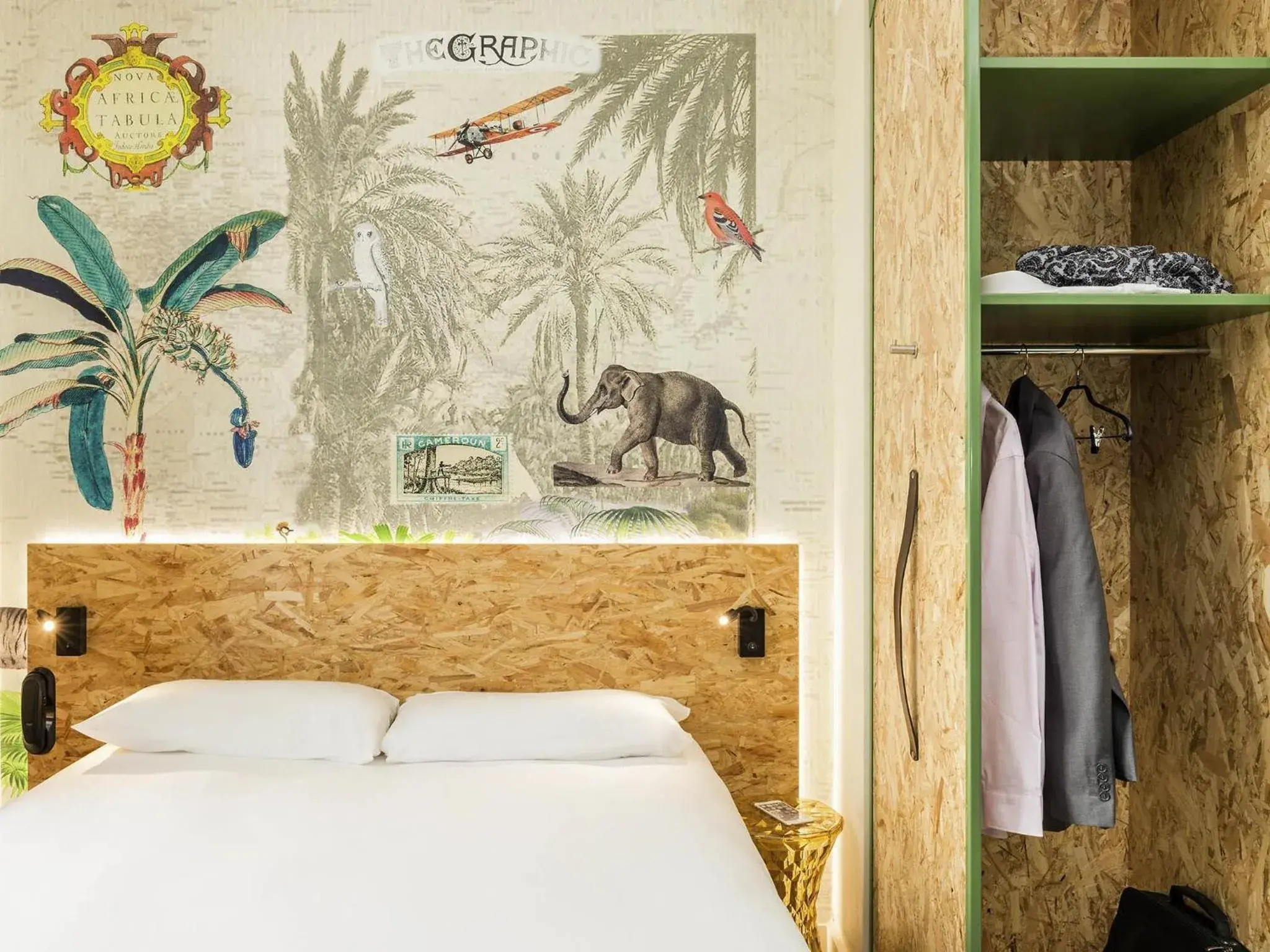 Bedroom, Bed in ibis Styles Paris Boulogne Marcel Sembat Bedroom, Bed in ibis Styles Paris Boulogne Marcel Sembat