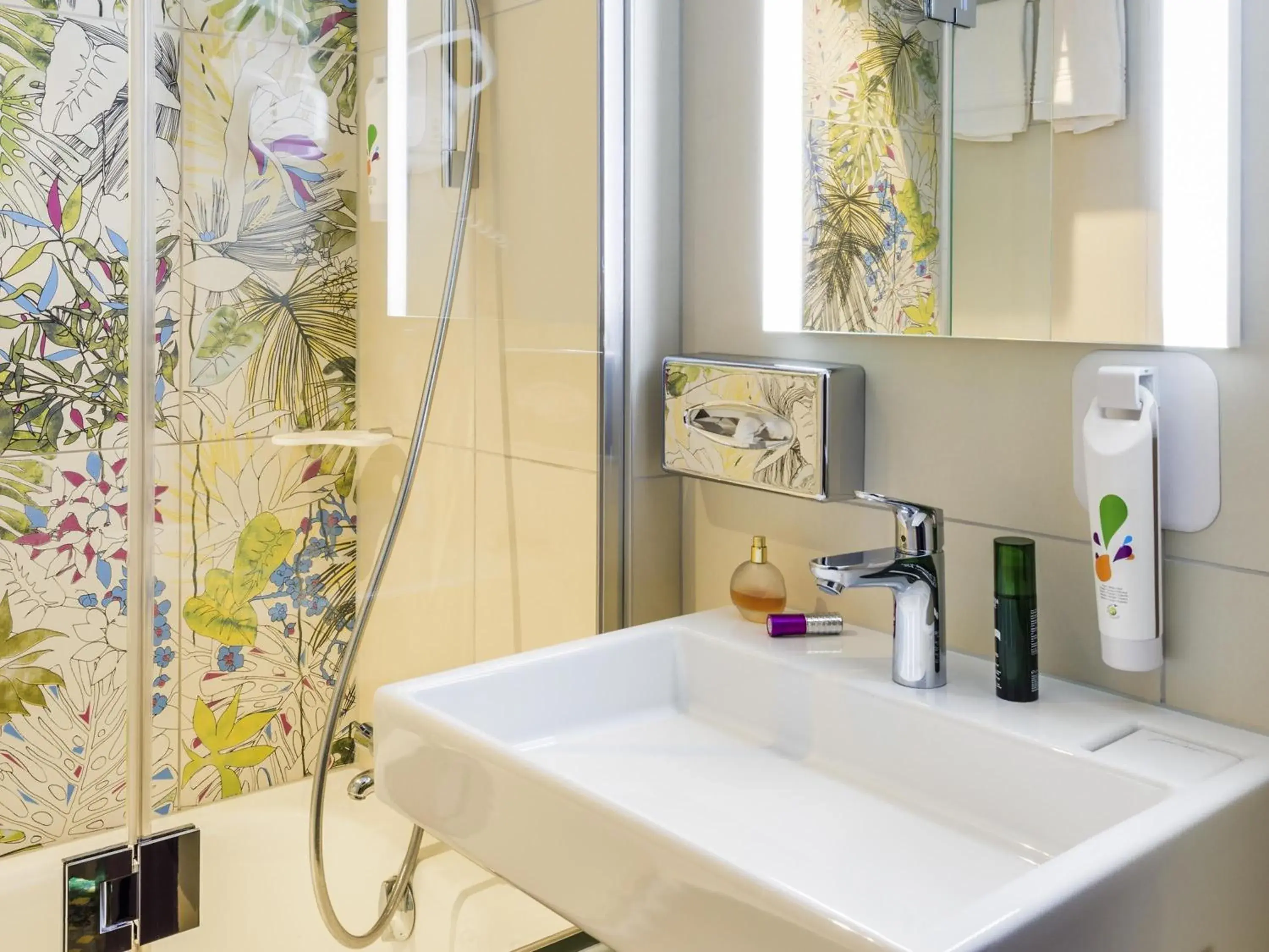 Bedroom in ibis Styles Paris Boulogne Marcel Sembat Bedroom in ibis Styles Paris Boulogne Marcel Sembat