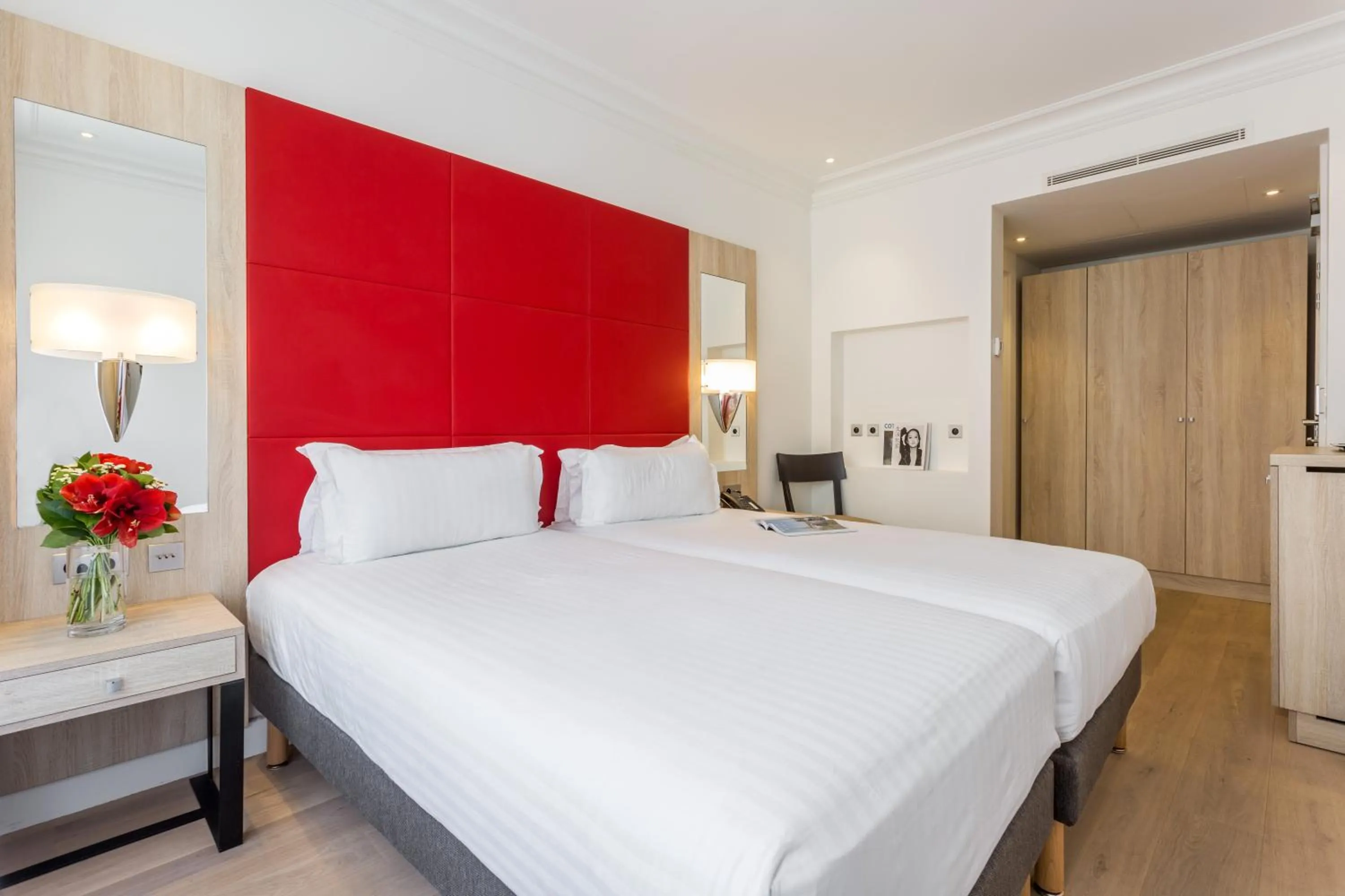 Bedroom, Bed in Hôtel De Castiglione