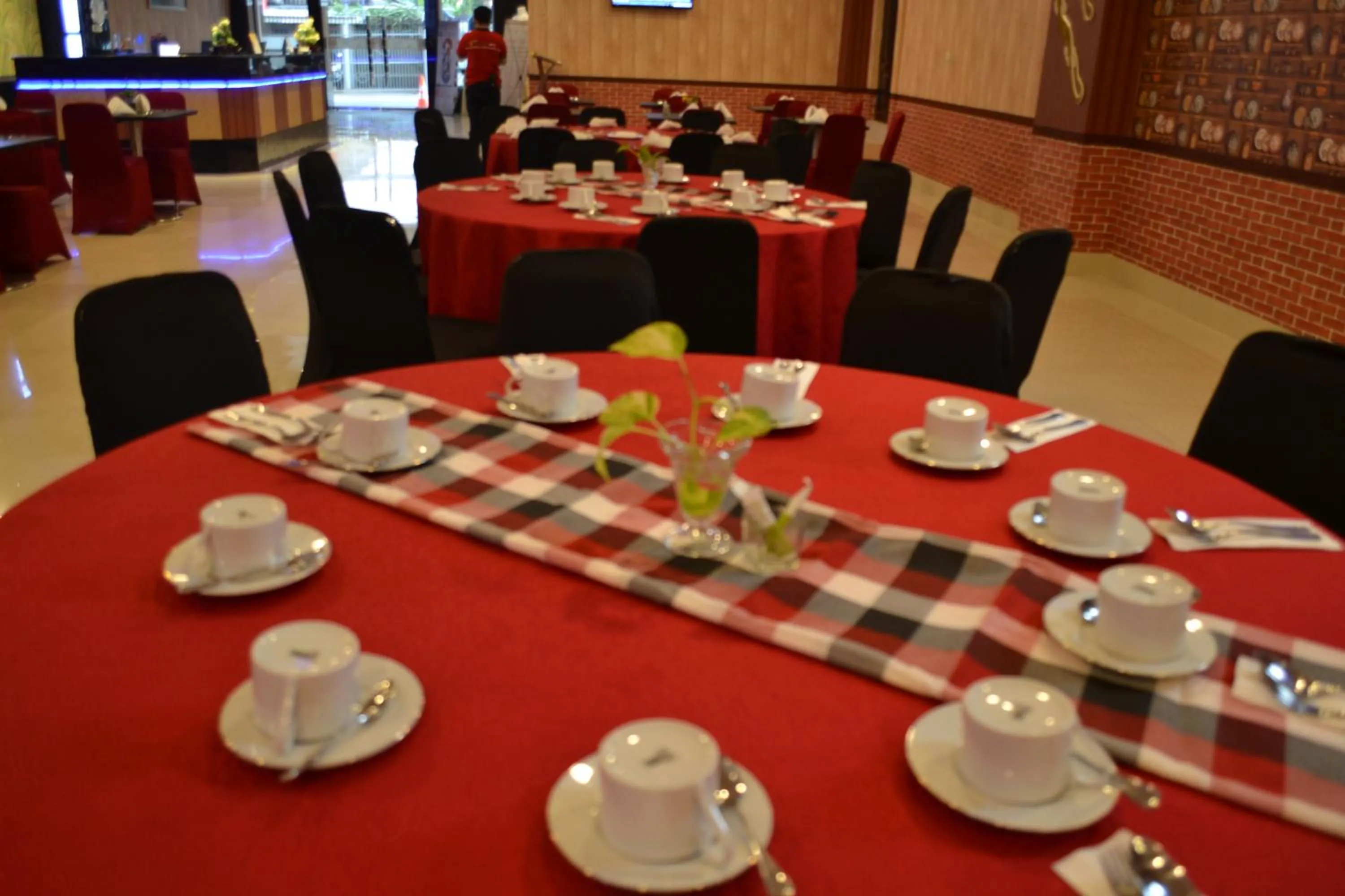 Restaurant/places to eat in Puncak Budget Hotel
