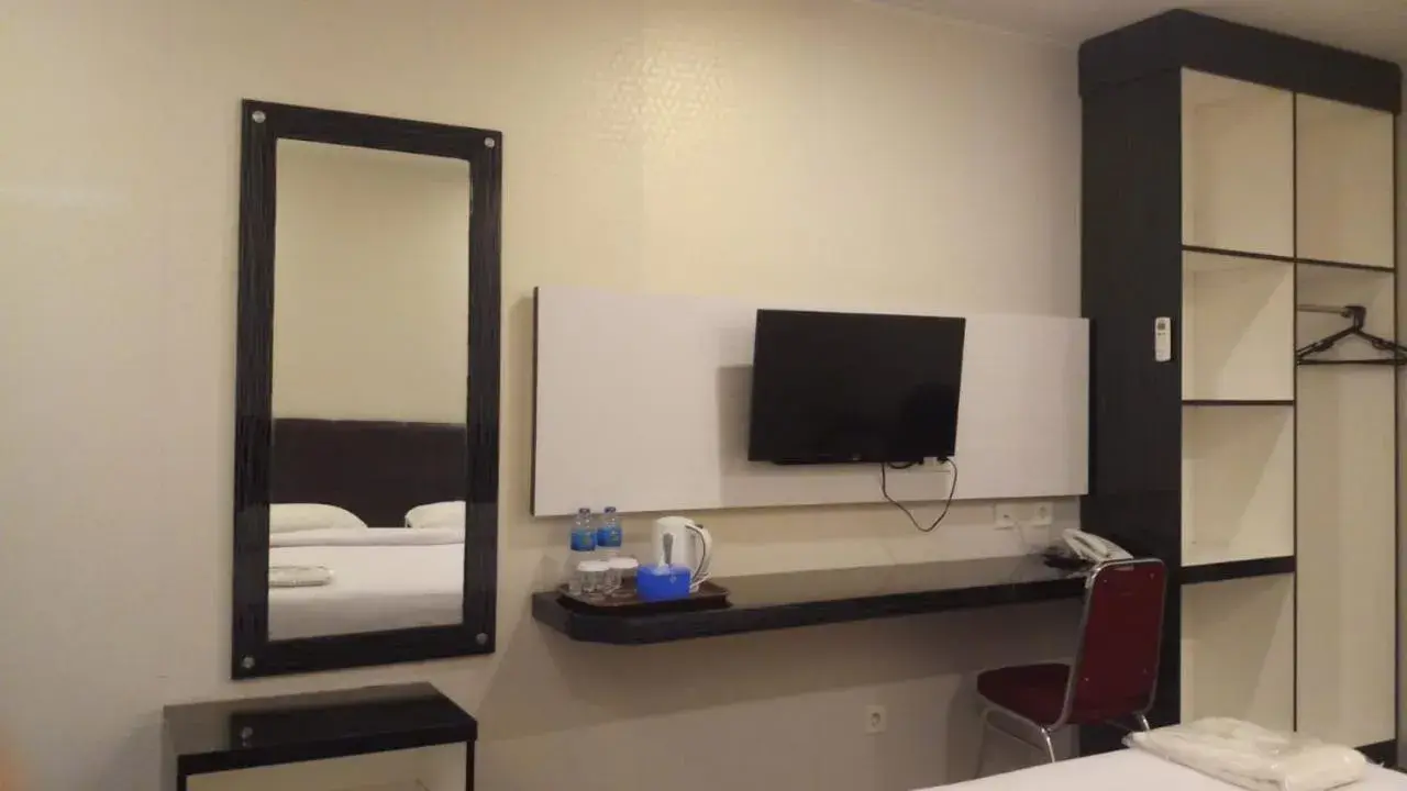 Bed in Puncak Budget Hotel Bed in Puncak Budget Hotel