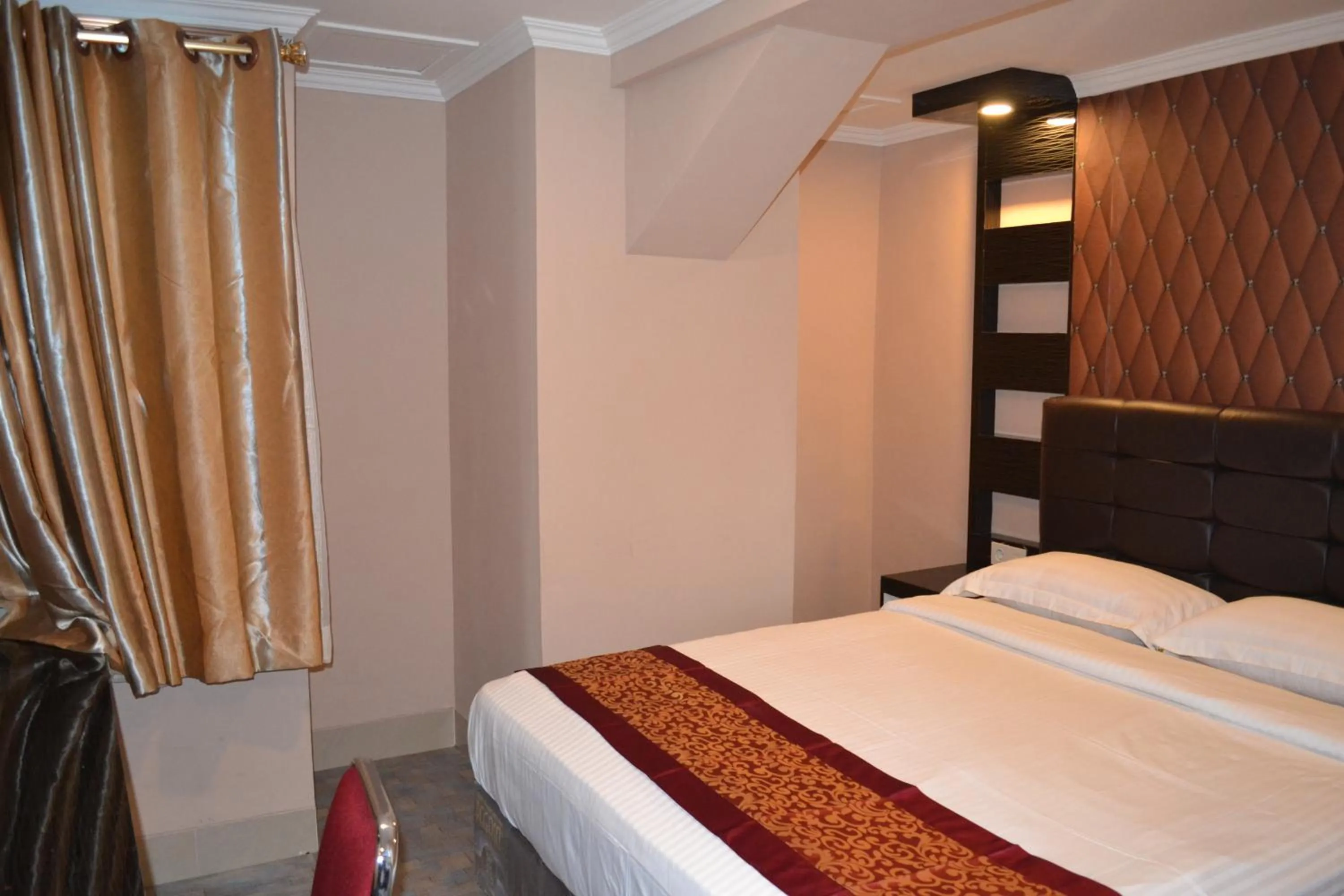 Bedroom, Bed in Puncak Budget Hotel