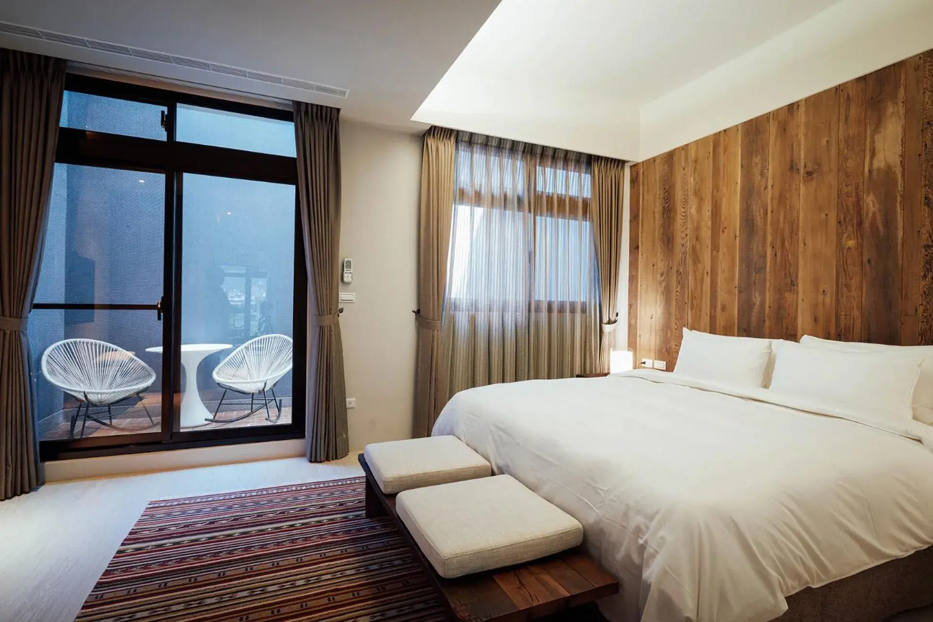 Double Room with Mountain View in Onsense Villa Double Room with Mountain View in Onsense Villa