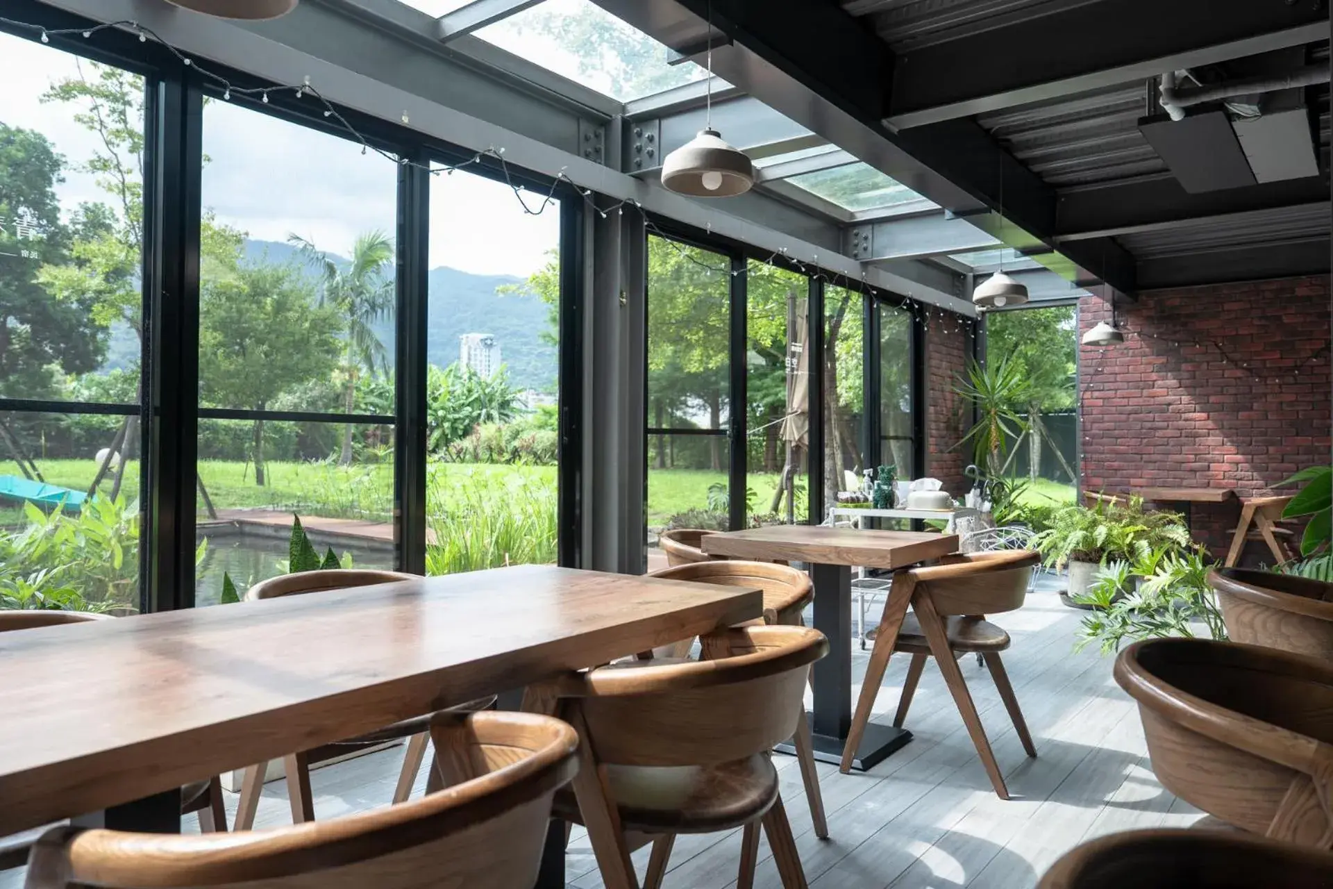 Restaurant/places to eat in Onsense Villa Restaurant/places to eat in Onsense Villa