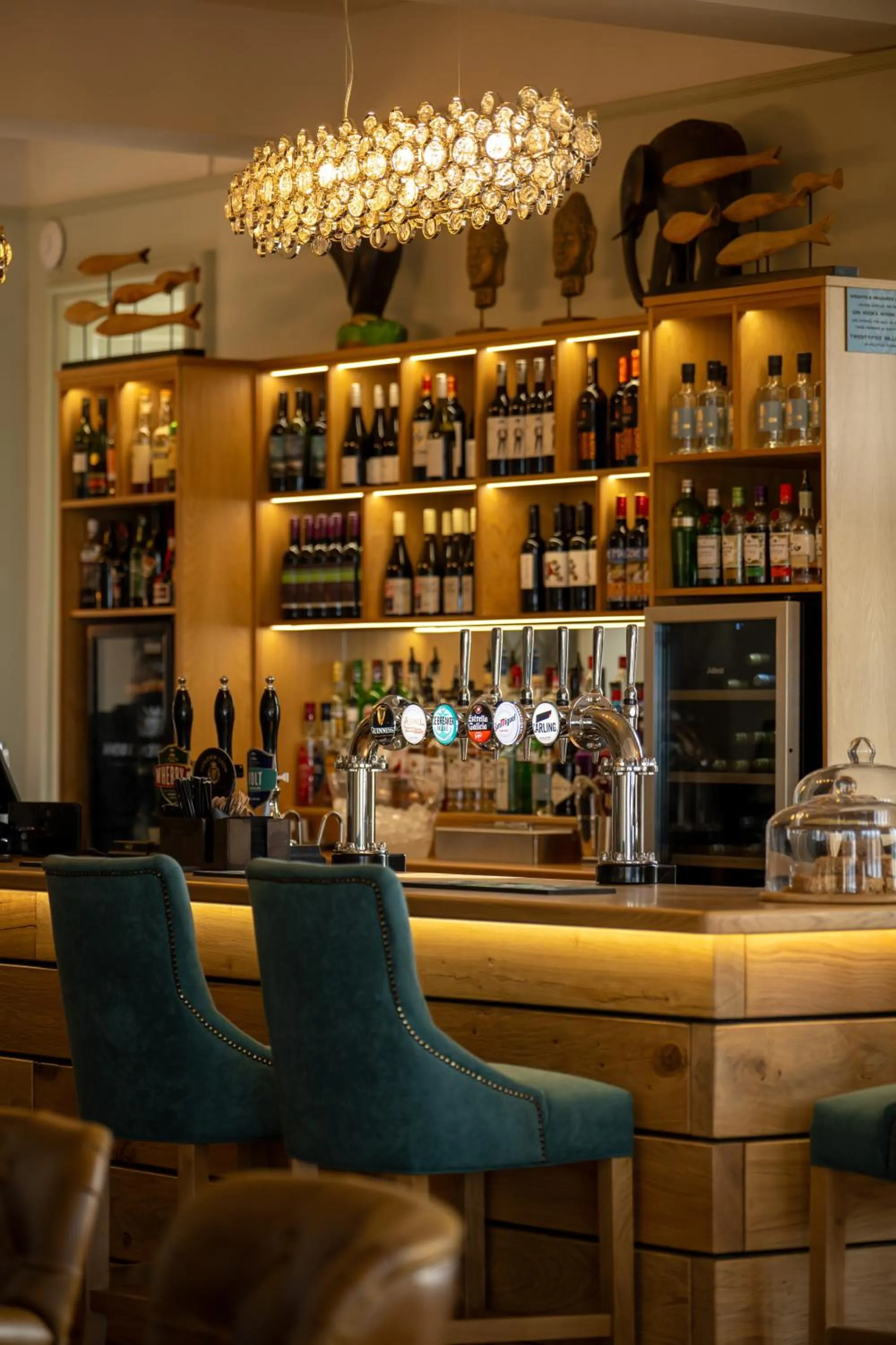 Lounge or bar in The Golden Lion Hotel