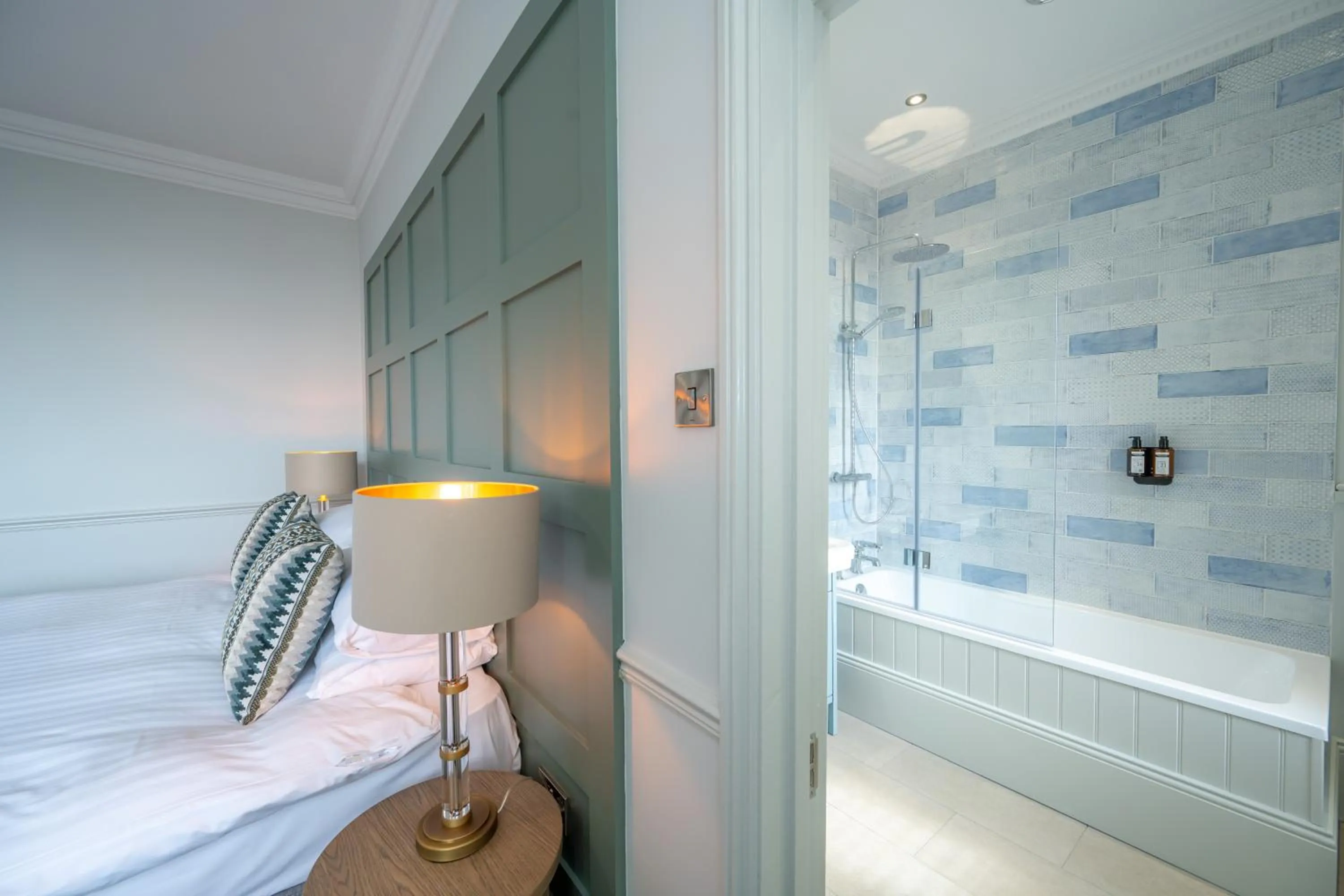 Bed in The Golden Lion Hotel