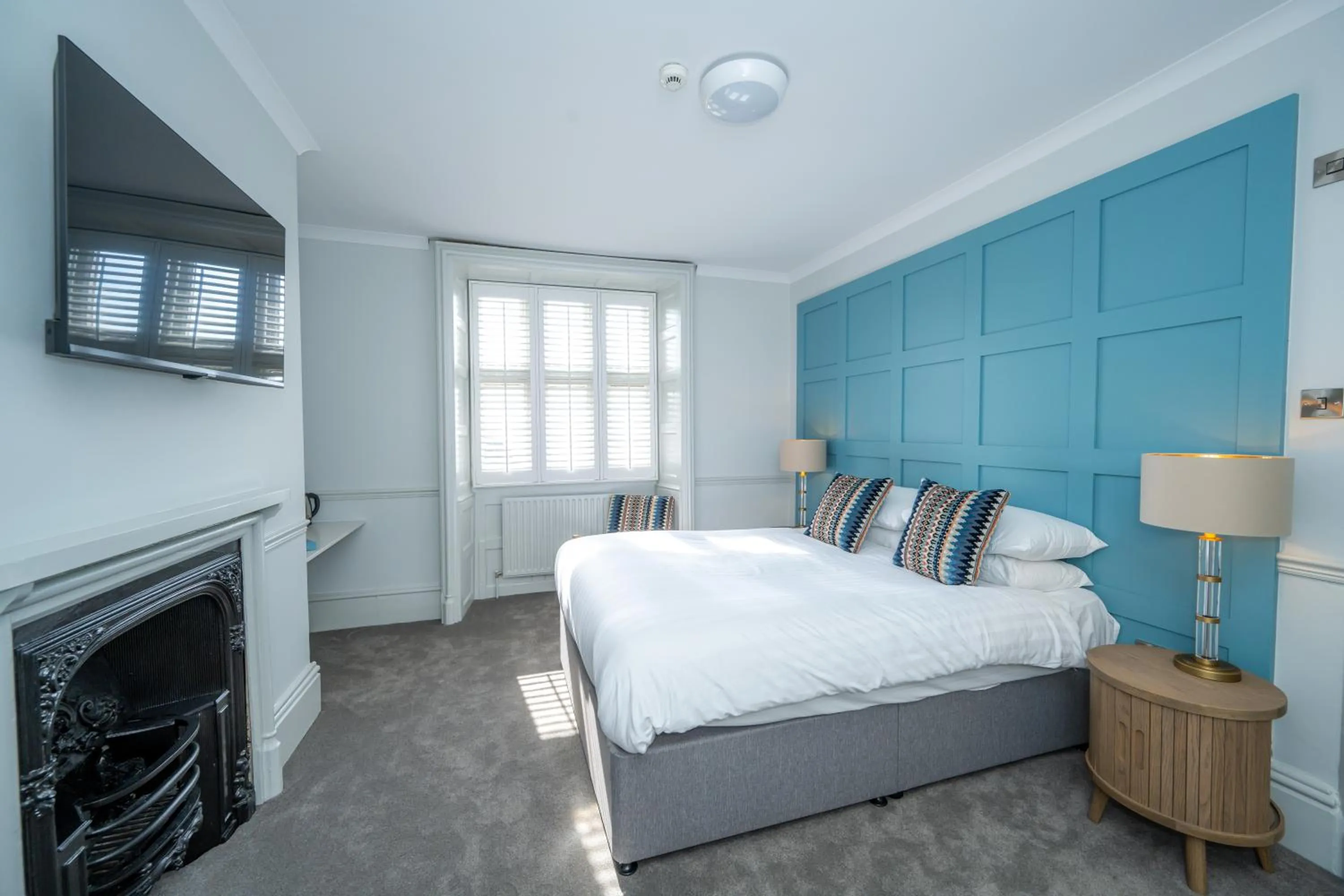 Bed in The Golden Lion Hotel