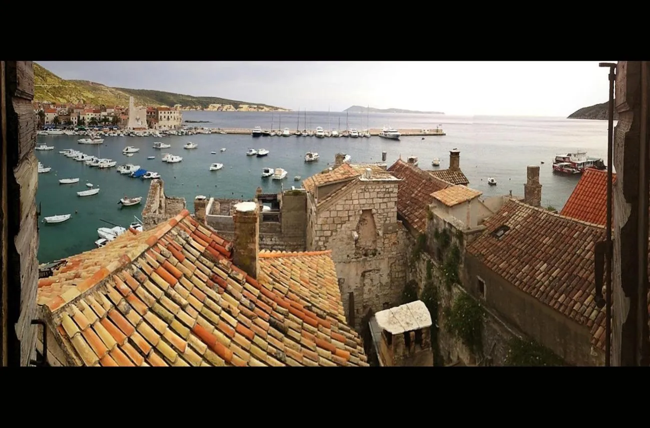 Apartment with Sea View in Villa Casaviva