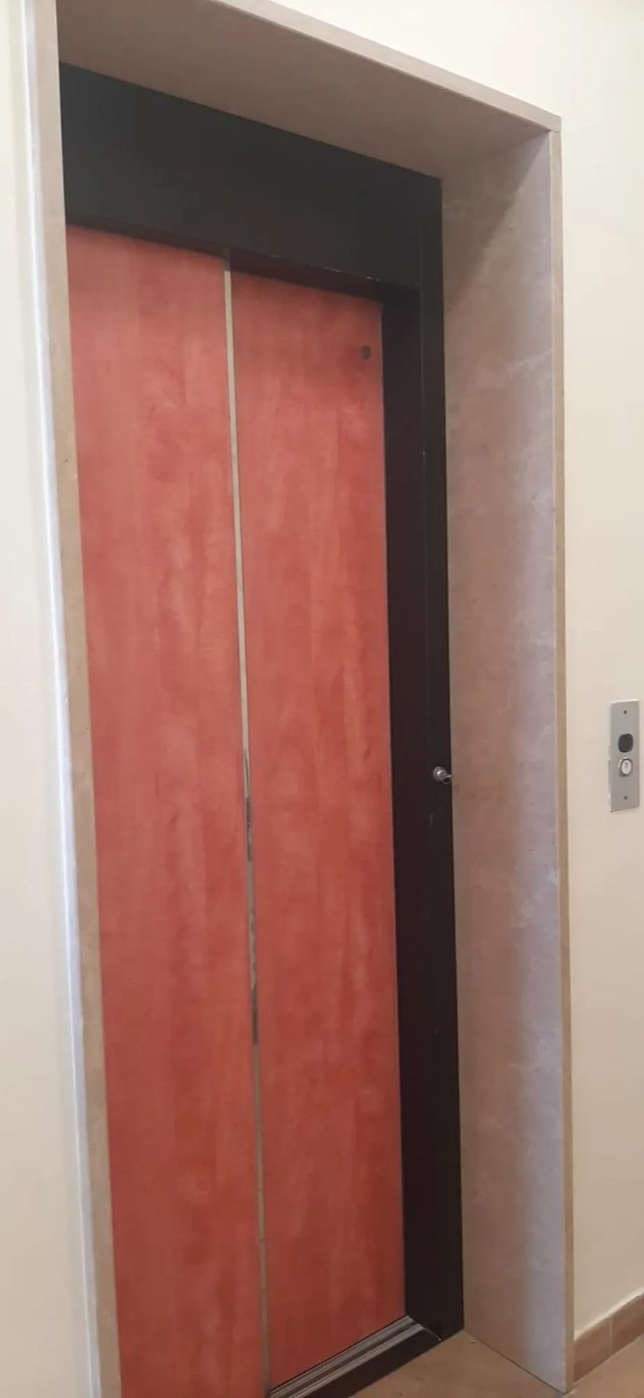 elevator in Villa Pacis