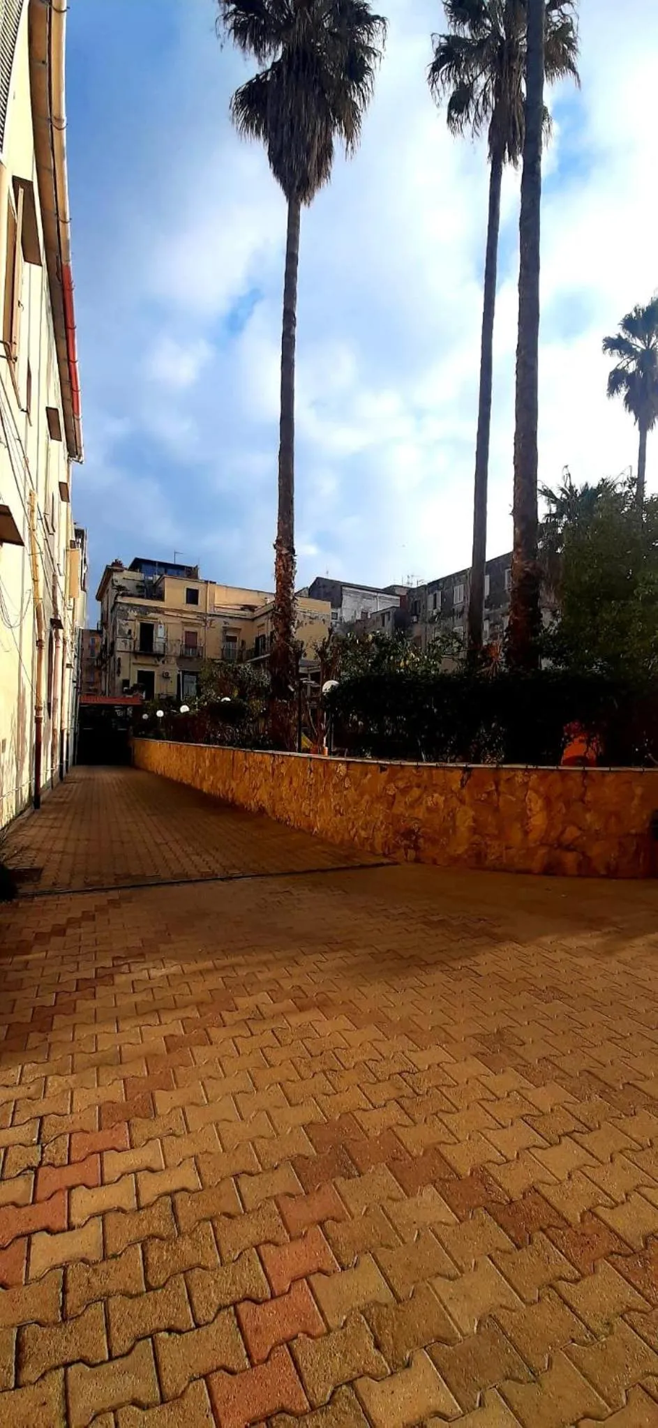 Property building in Villa Pacis