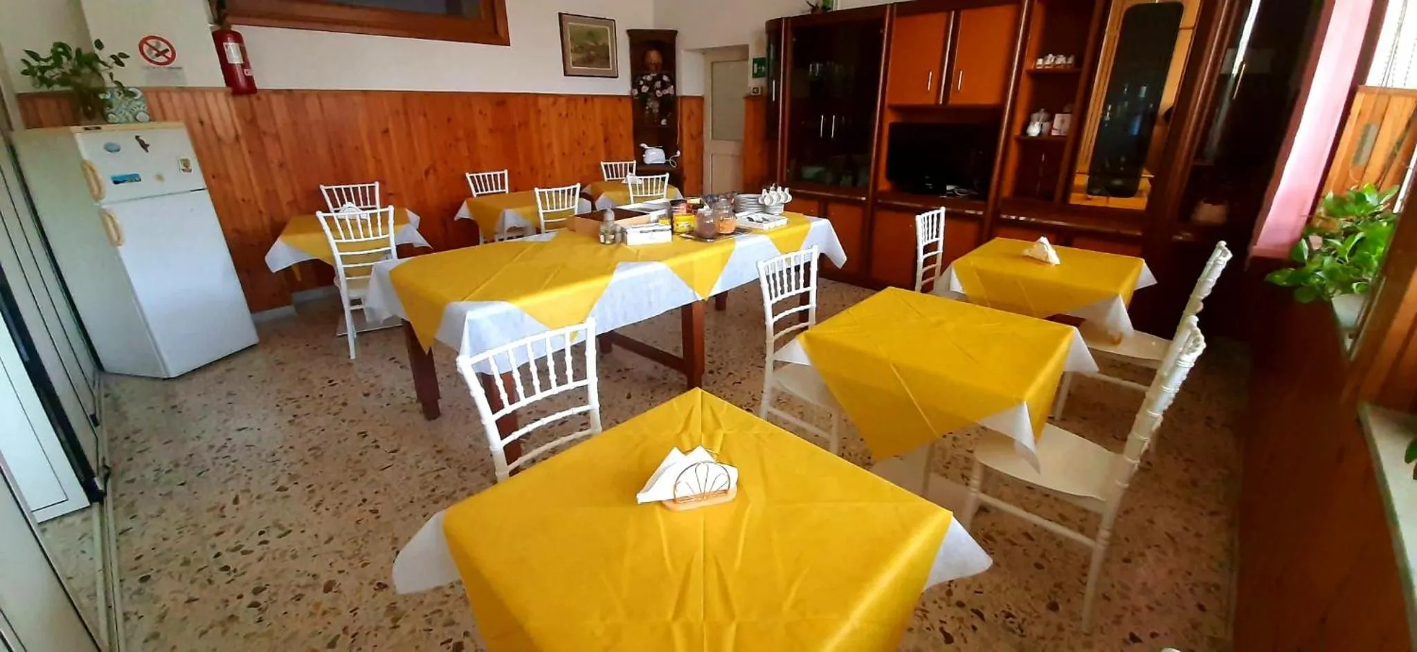 Dining area in Villa Pacis
