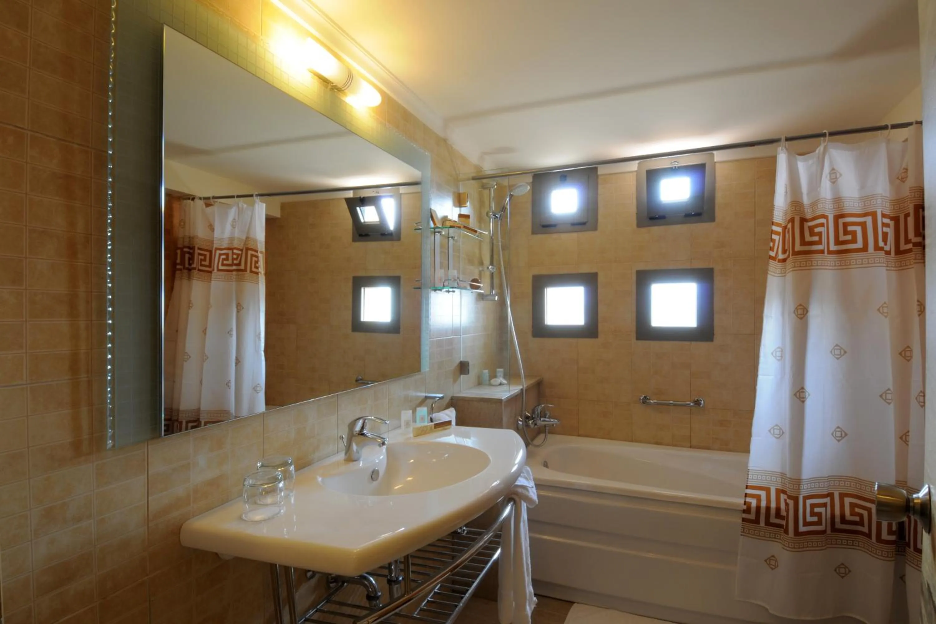 Toilet in Victory Byblos Hotel & Spa
