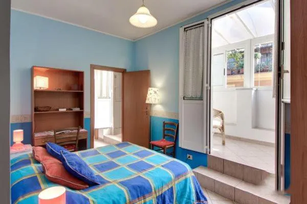 Bedroom, Bed in La Dolce Vita Colosseum