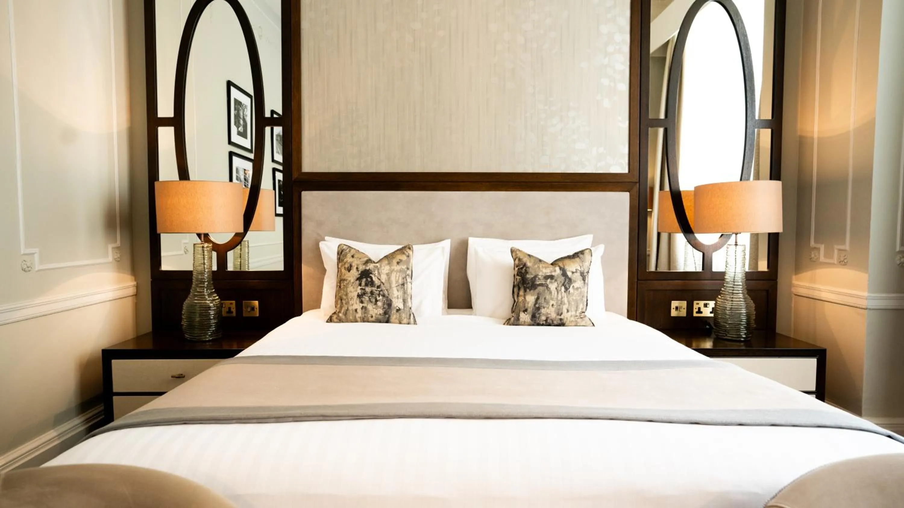 Bedroom, Bed in The Midland