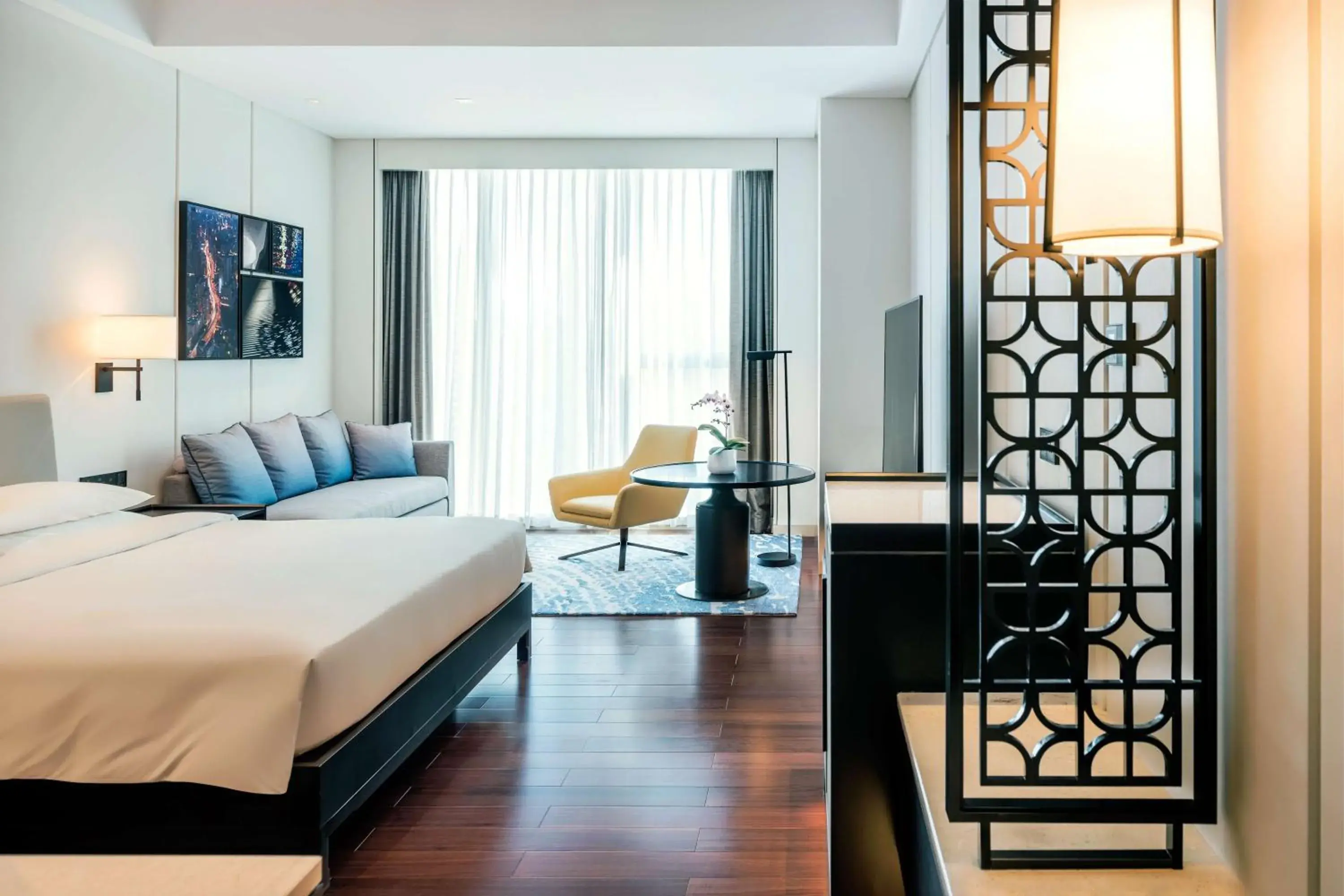 Photo of the whole room, Bed in Hyatt Regency Shanghai Global Harbor Photo of the whole room, Bed in Hyatt Regency Shanghai Global Harbor