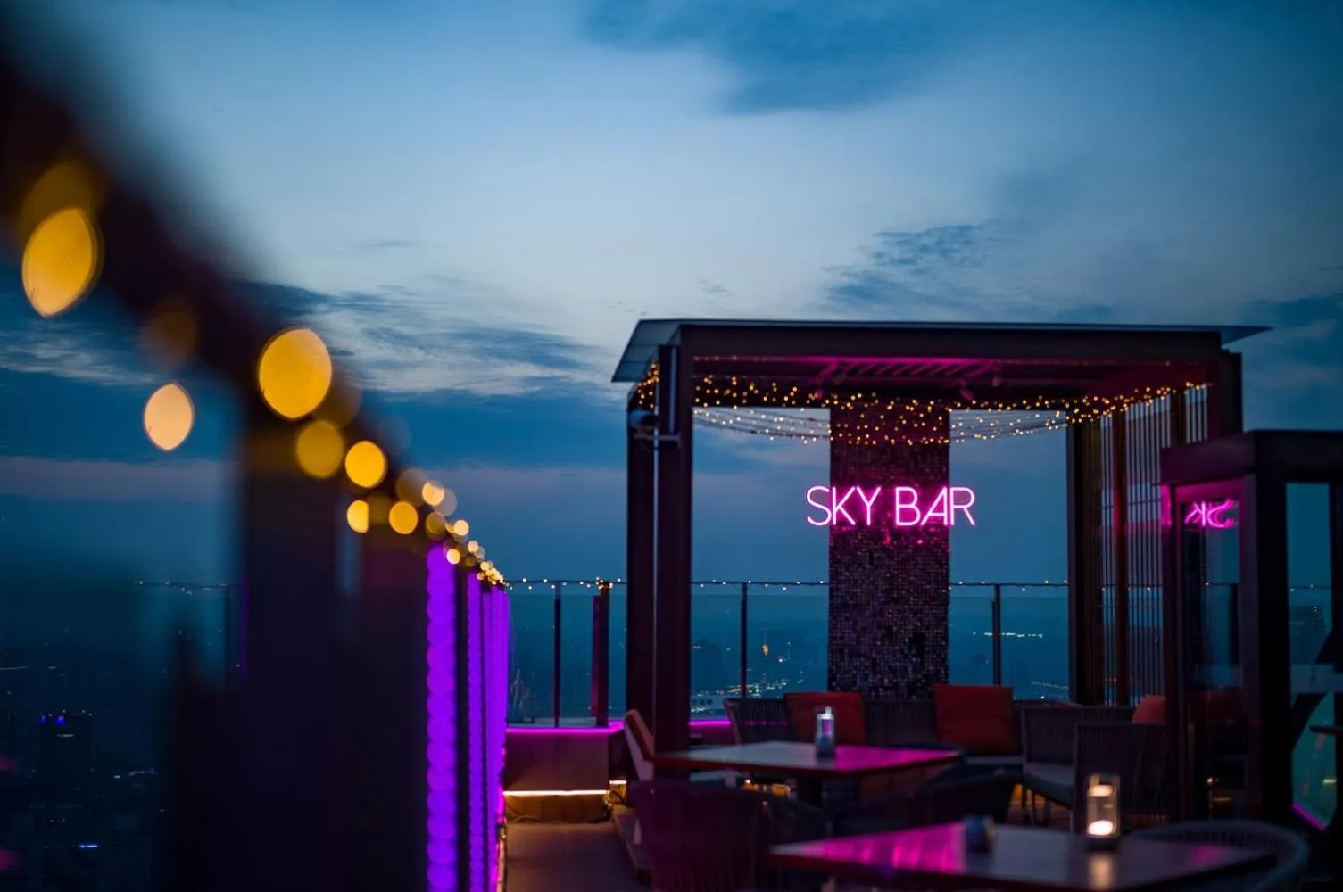 Lounge or bar in Hyatt Regency Shanghai Global Harbor