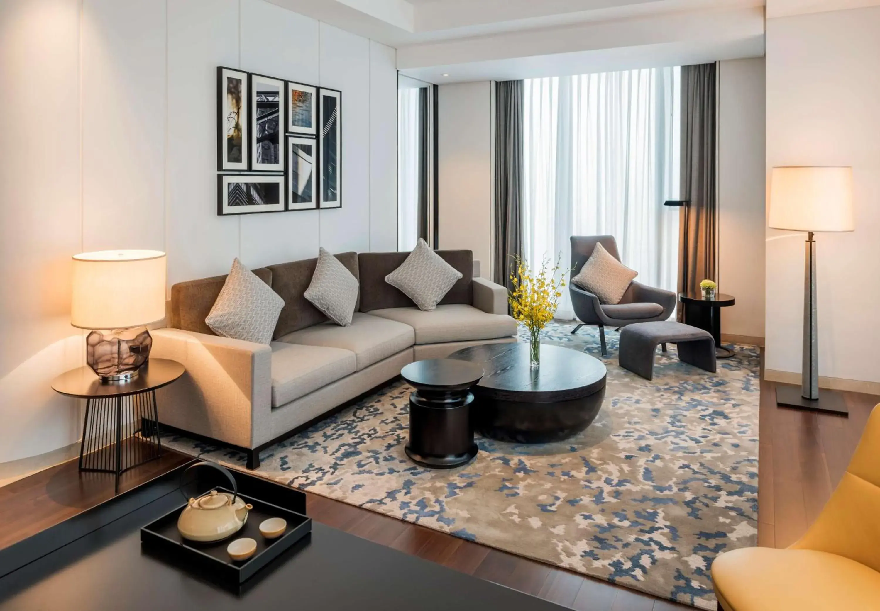Living room in Hyatt Regency Shanghai Global Harbor Living room in Hyatt Regency Shanghai Global Harbor