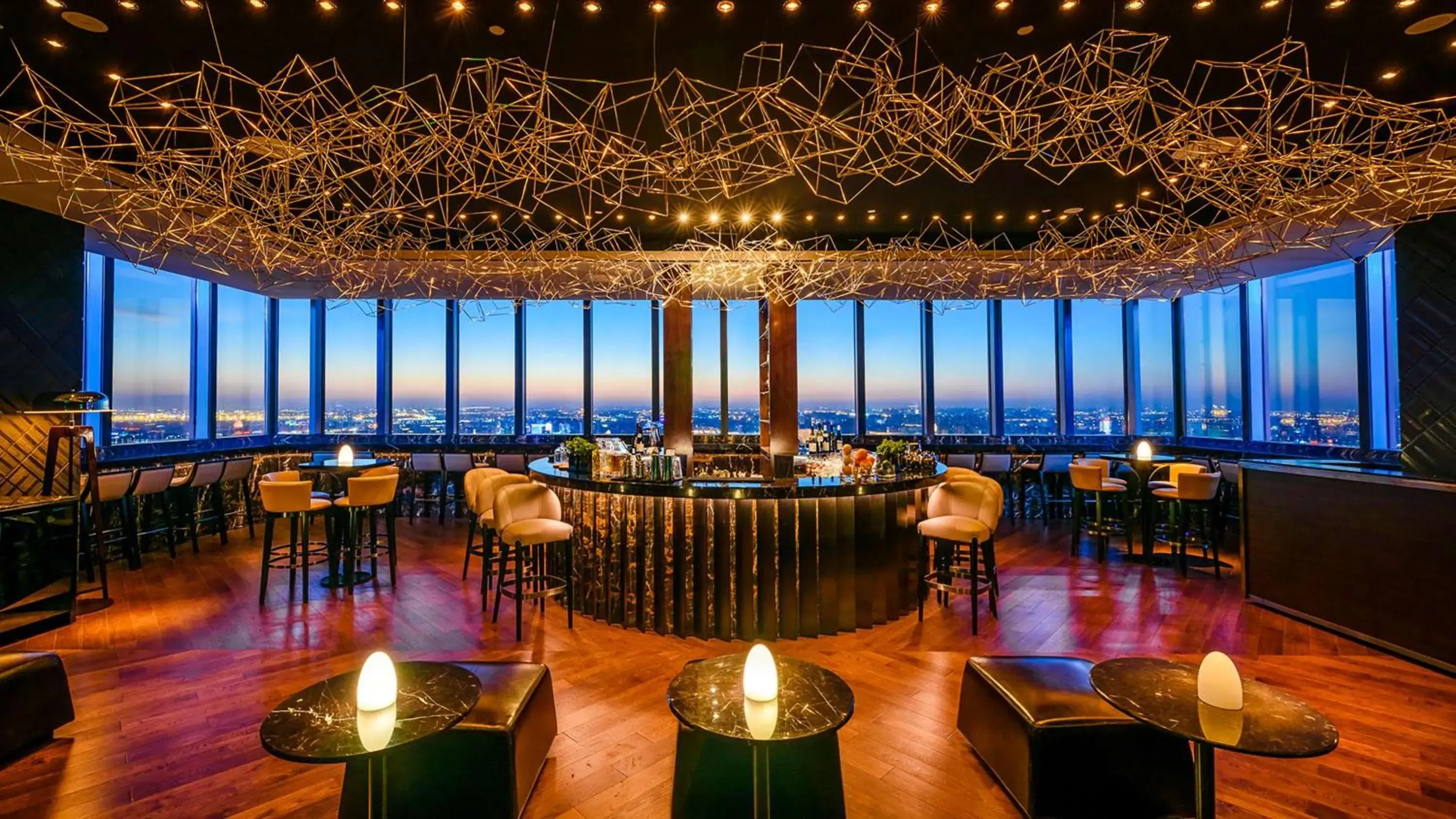 Lounge or bar in Hyatt Regency Shanghai Global Harbor Lounge or bar in Hyatt Regency Shanghai Global Harbor