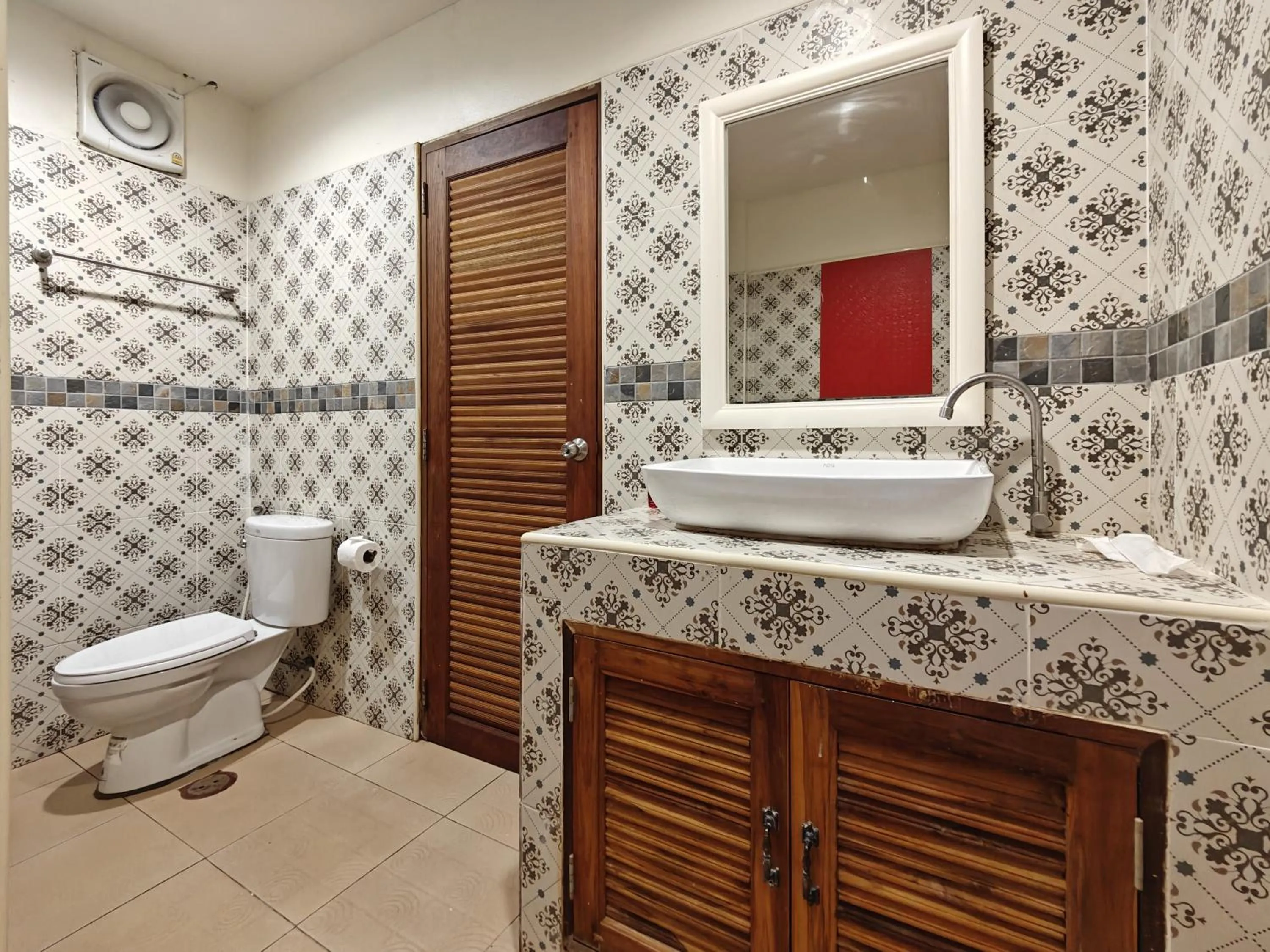 Toilet in The Bulin Residence