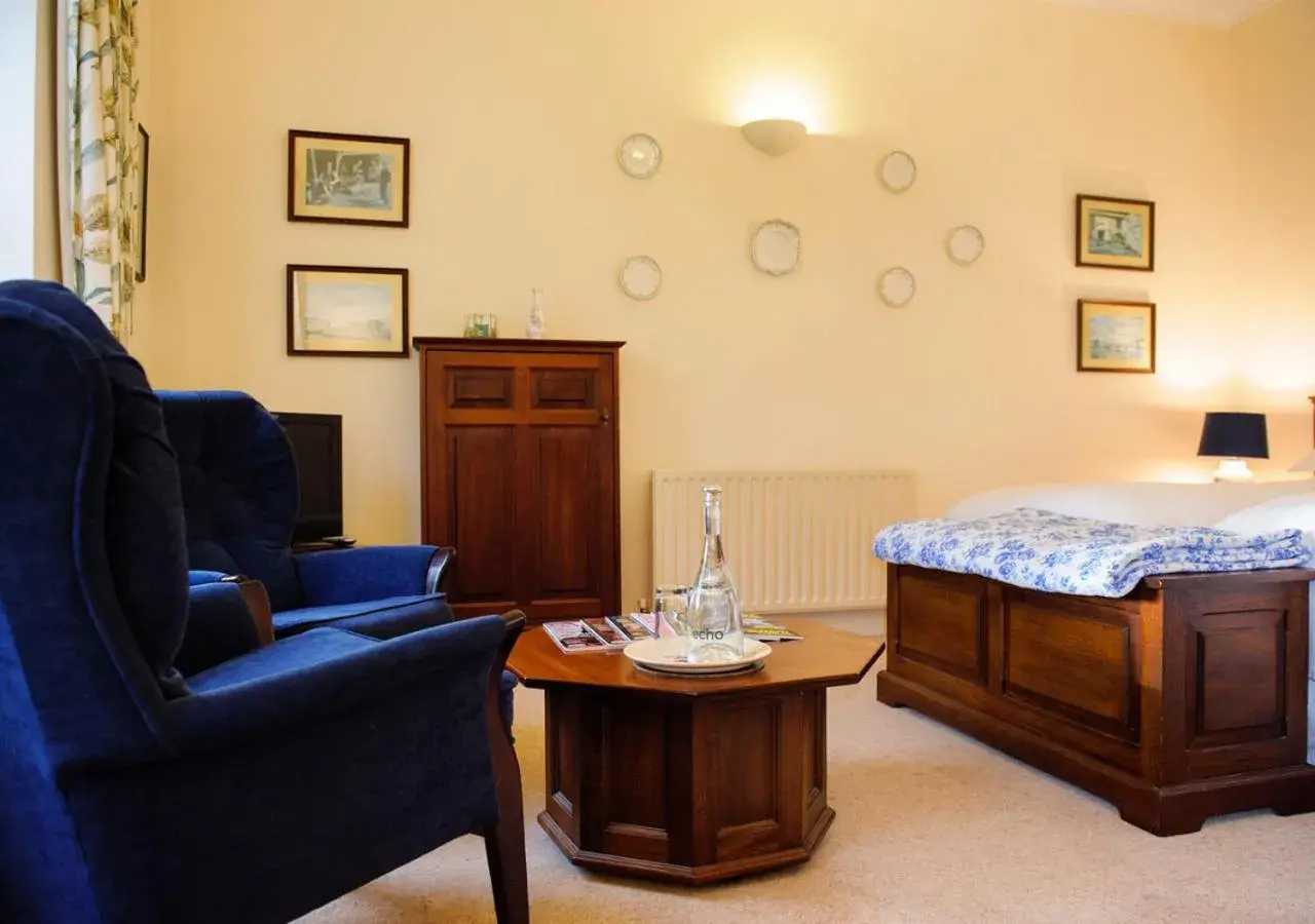 Seating area, Bed in Lough Inagh Lodge Hotel Seating area, Bed in Lough Inagh Lodge Hotel